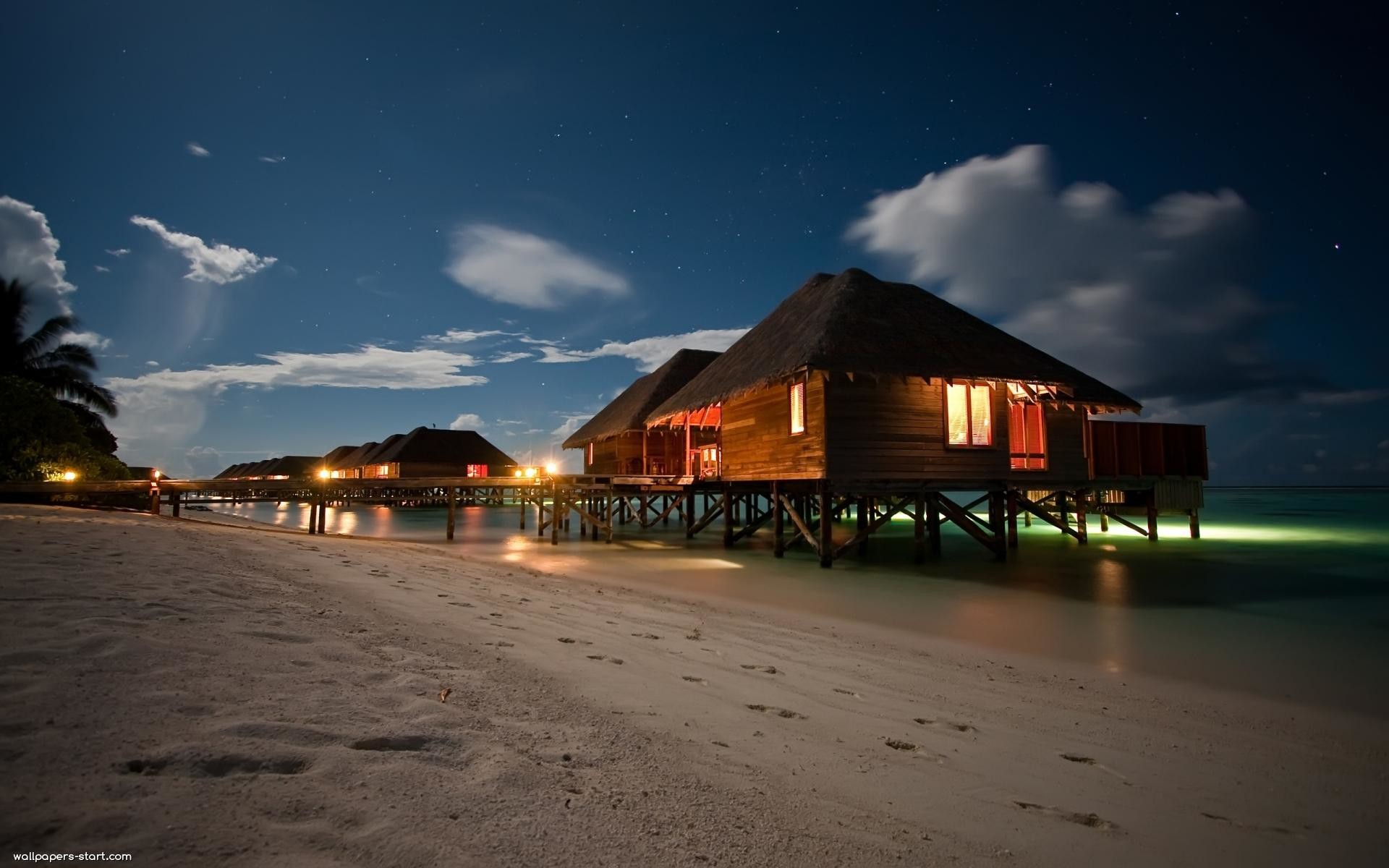 Bungalow sull'acqua, Spiaggia, Maldive, Notte, Resort, 16:10 Full HD, wallpaper widescreen