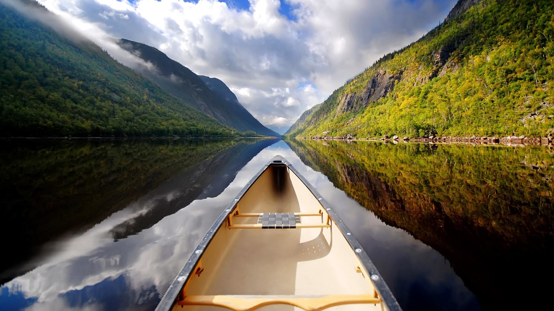 Canoa, Lago di montagna, Fiordo, Riflesso, Nuvole, Full HD, sfondo per PC e portatile