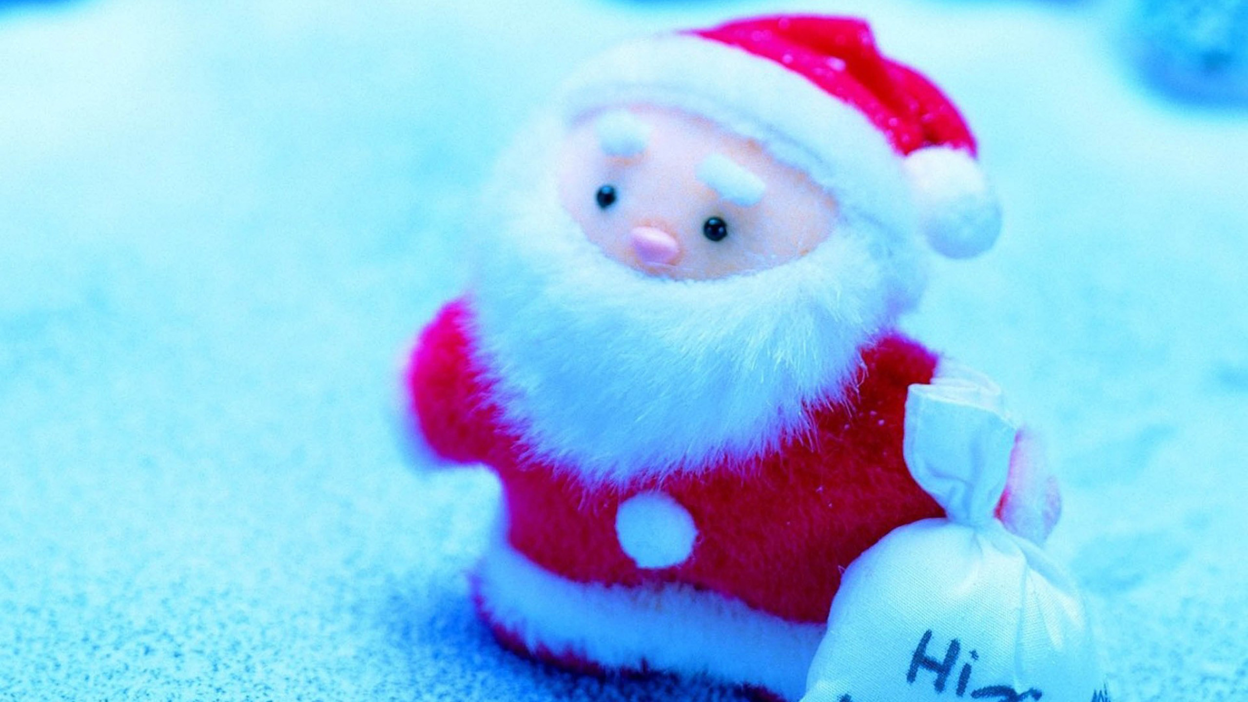 Babbo Natale, Statuetta, Neve, Azzurro, 2K 1440p, sfondo desktop