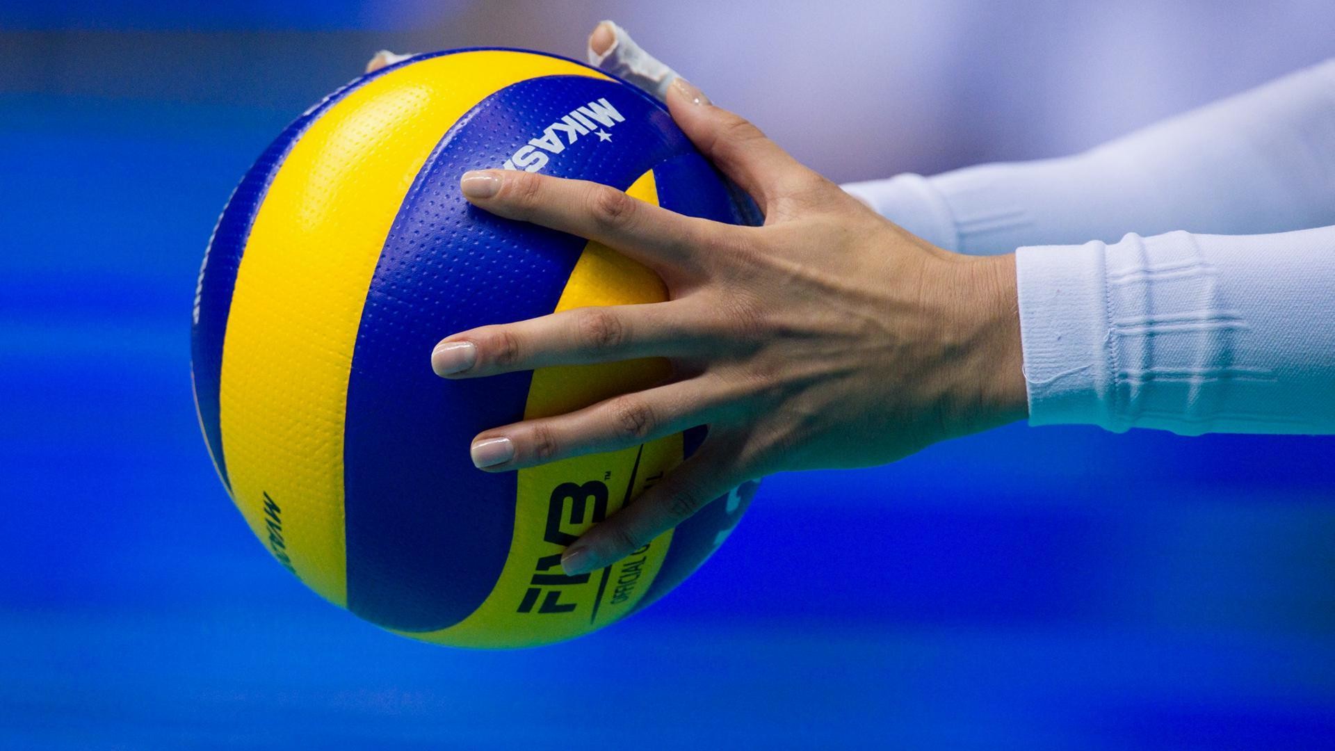 Mikasa, FIVB, Pallone da pallavolo, Mano, Sfondo blu, Full HD, wallpaper per PC