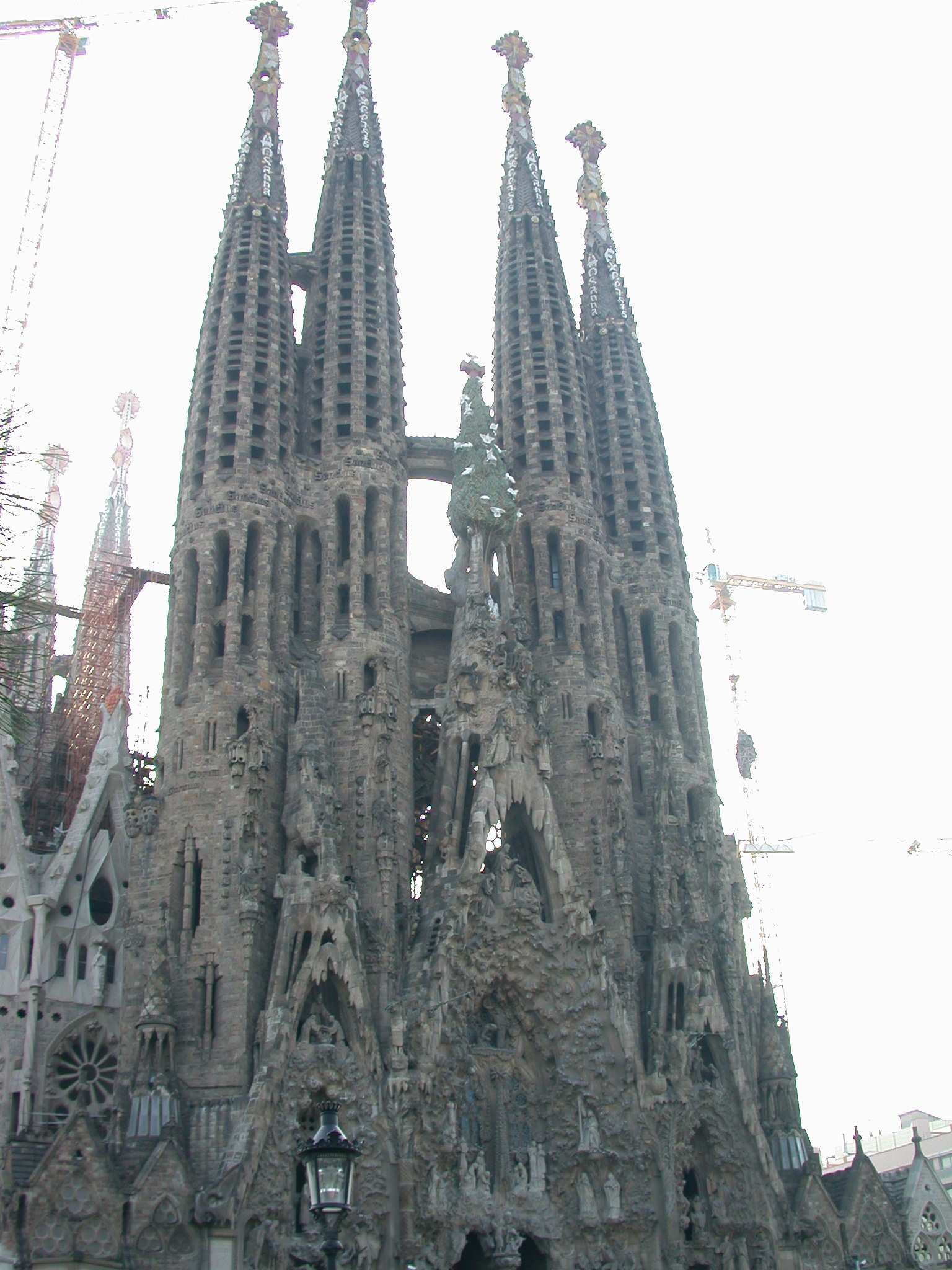 Sagrada Família, Barcellona, Antoni Gaudí, Basilica, QHD+, wallpaper per tablet
