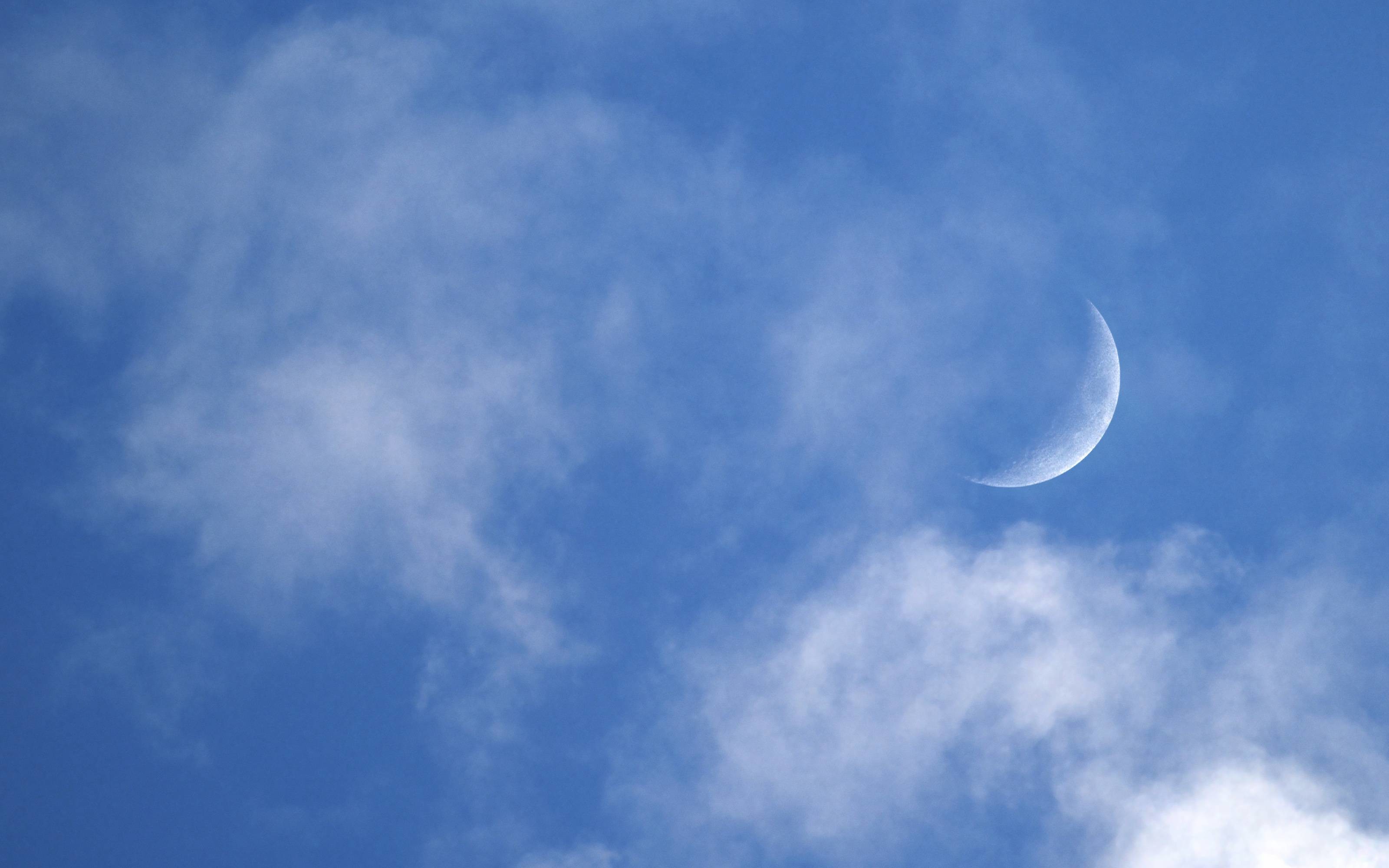 Luna crescente, Cielo azzurro, Nuvole, 2K, immagine di sfondo Mac