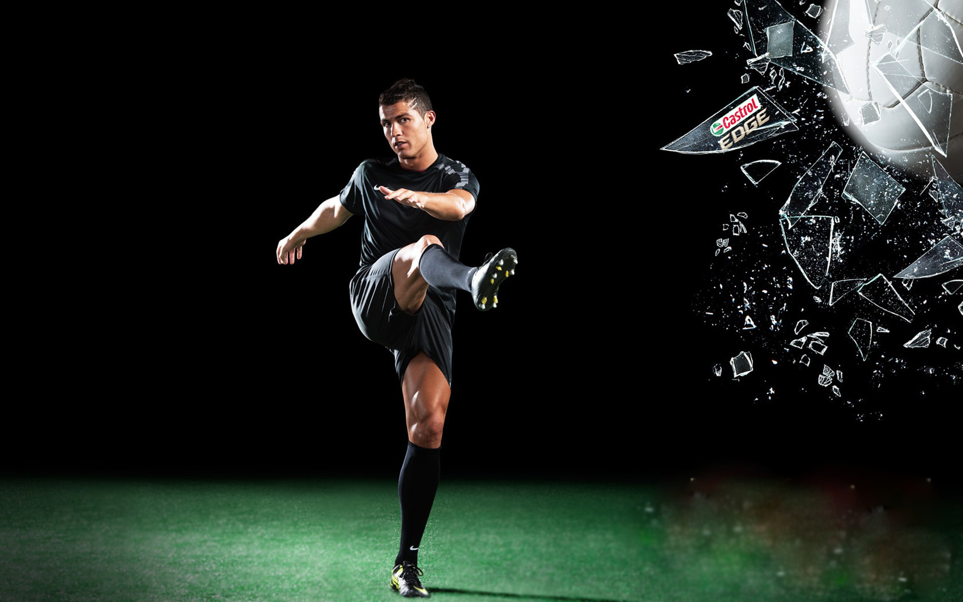 Cristiano Ronaldo, Nike, Vetro rotto, Sfondo nero, 1920x1200, wallpaper desktop