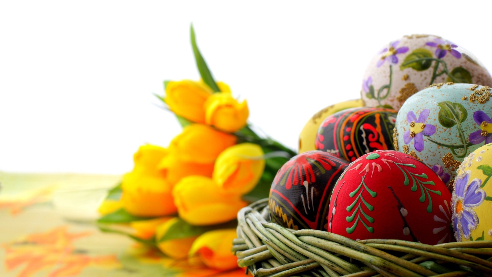 Pysanky, Uova dipinte, Tulipani gialli, Cesto, Full HD 1080p, sfondo desktop