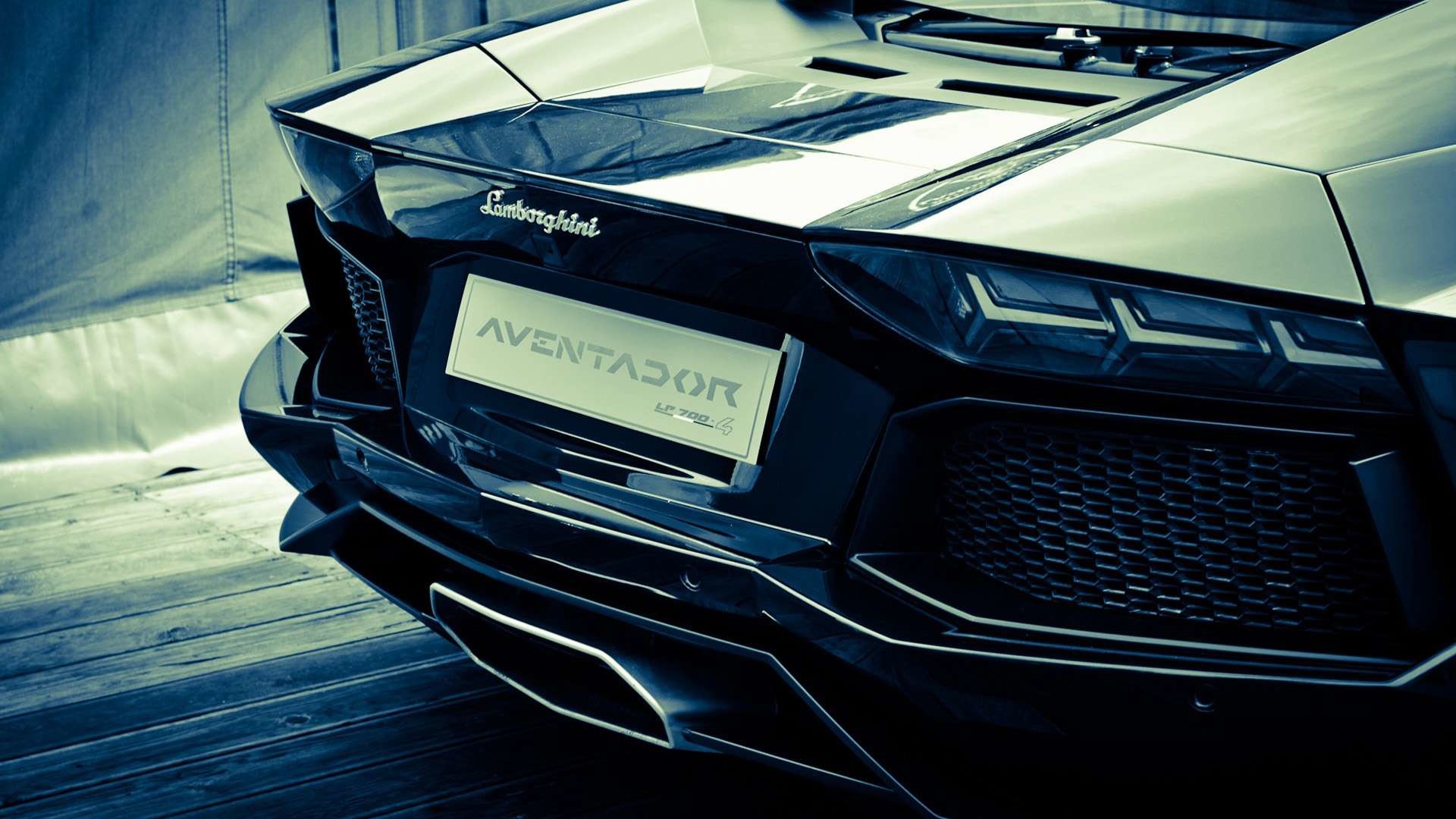 Lamborghini Aventador, Dettaglio posteriore, Scritta Aventador, Nero, sfondo Full HD per portatile