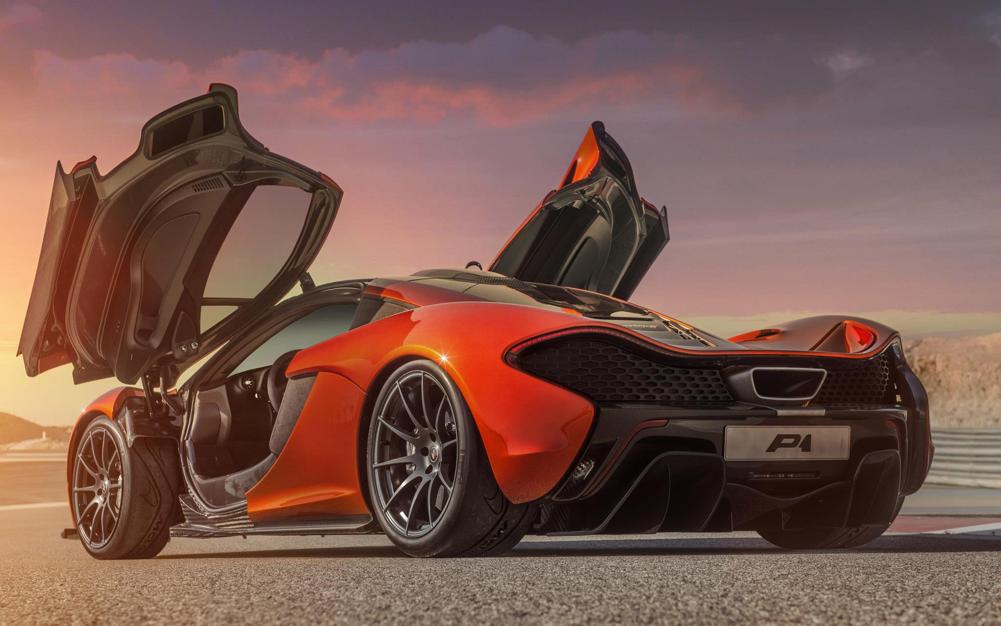 McLaren P1, Portiere ad ala, Arancione, Tramonto, 2048x1280, sfondo MacBook Pro