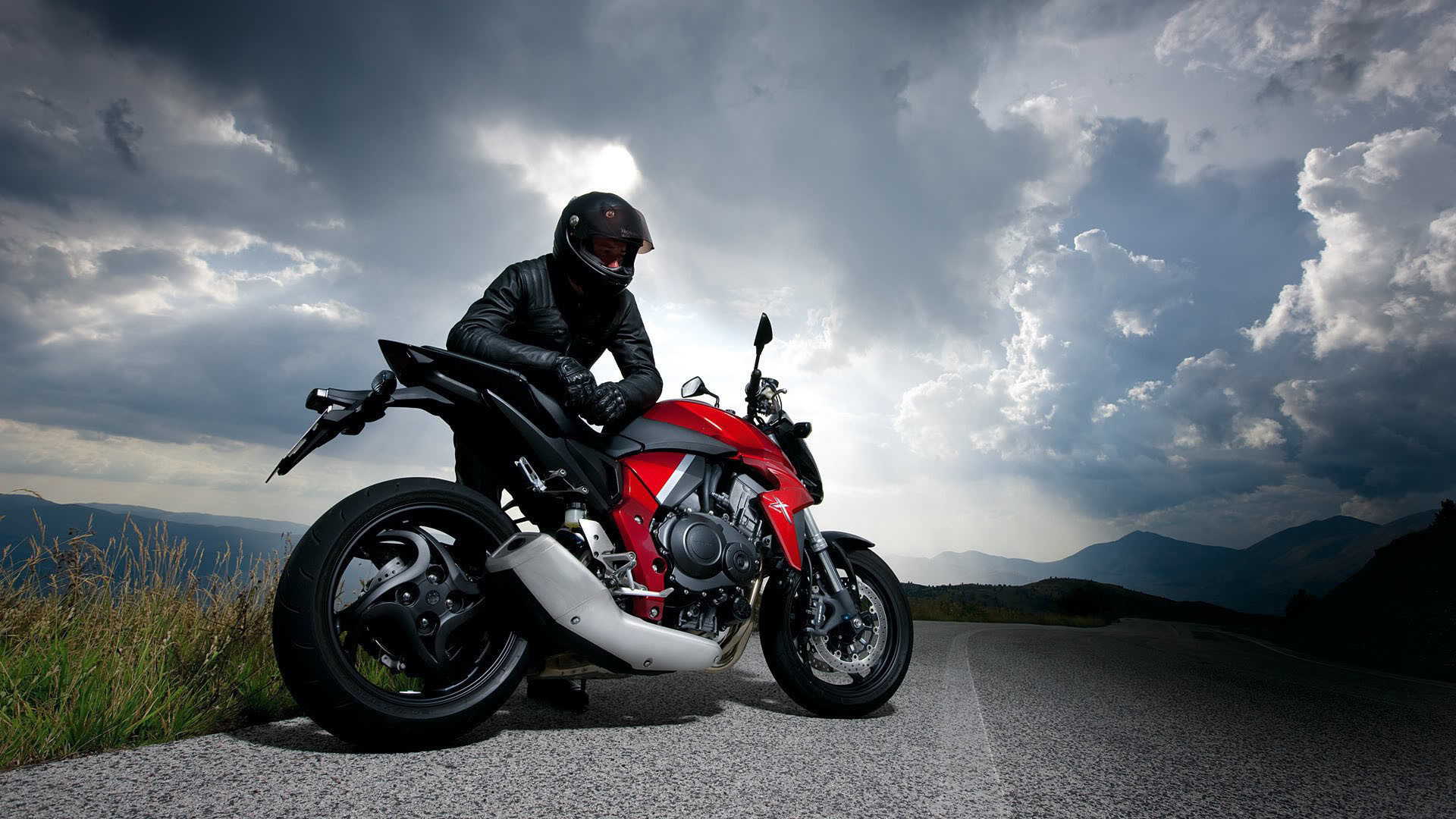 Honda CB1000R, Naked, Motociclista, Cielo nuvoloso, 1920x1080, immagine di sfondo