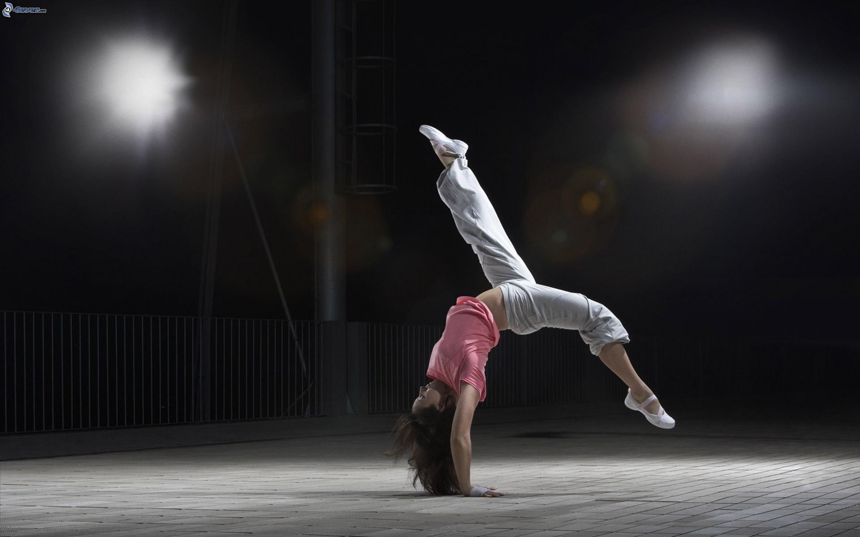 Ballerina, Acrobazia, Riflettori, Hip hop, 2880x1800, sfondo per PC