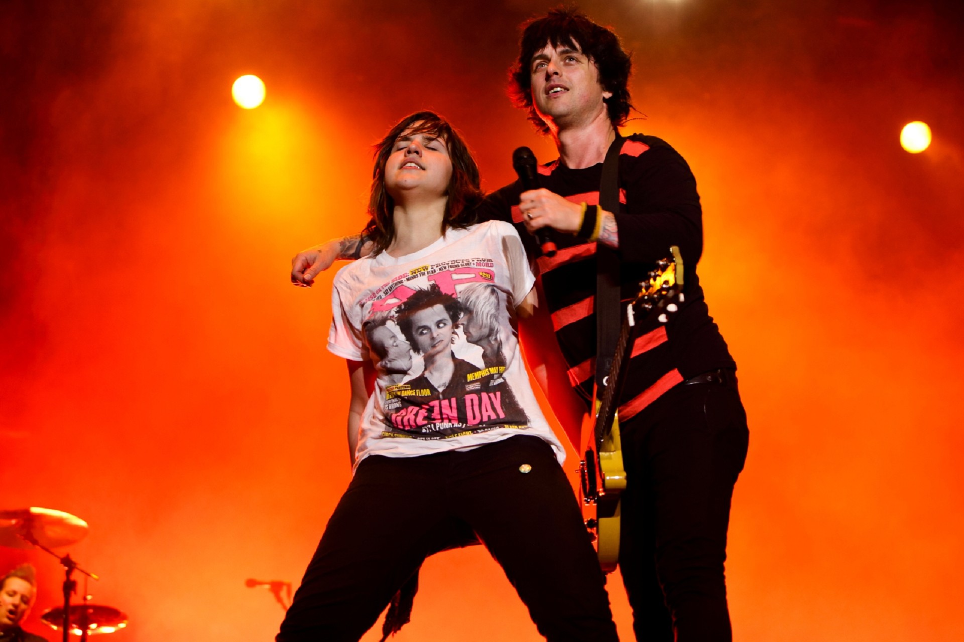 Billie Joe Armstrong, Green Day, Concerto, Luci rosse, Full HD, sfondo Windows 11