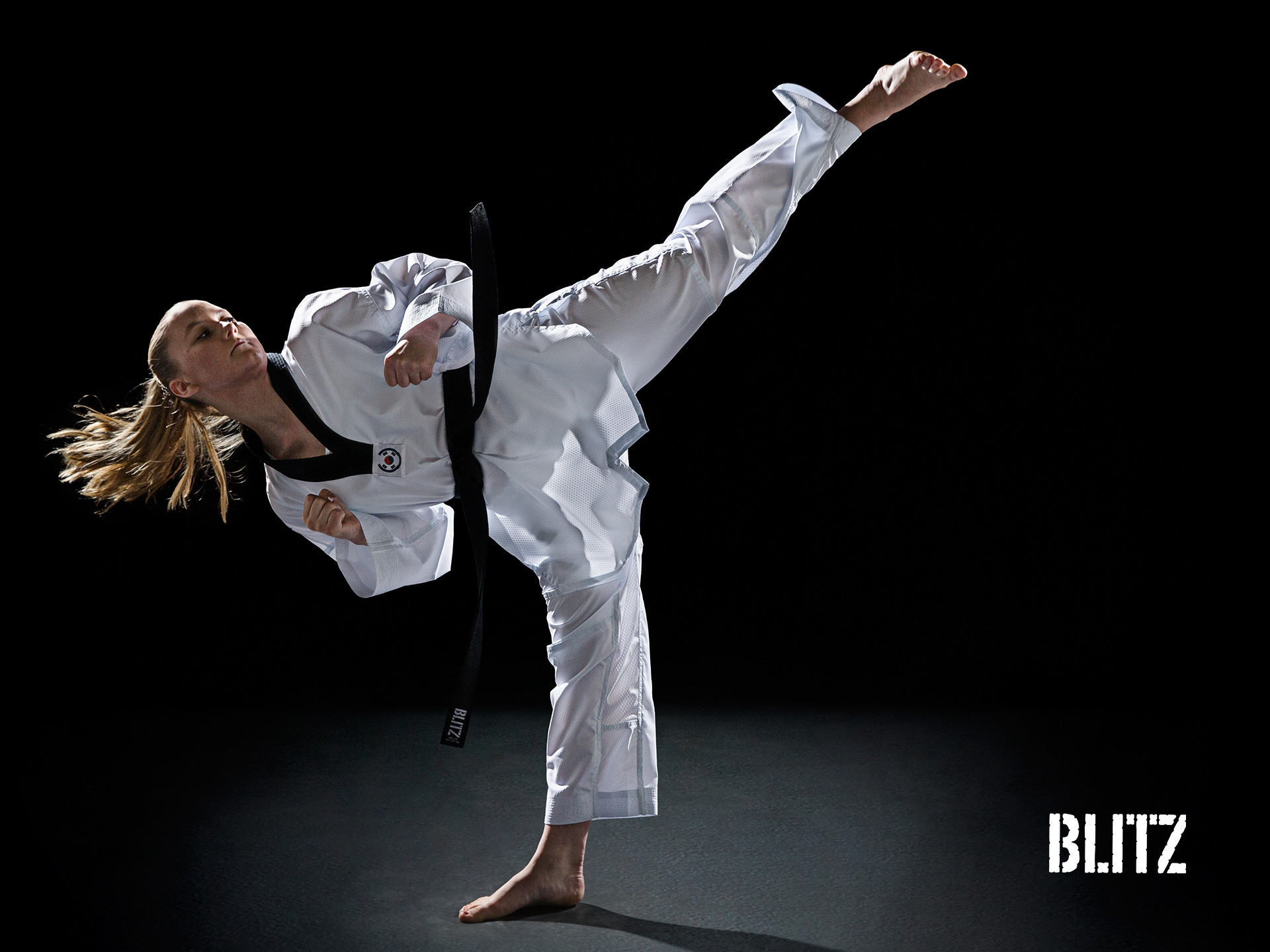 Karate, Calcio alto, Dobok, Blitz, sfondo per iPad e tablet