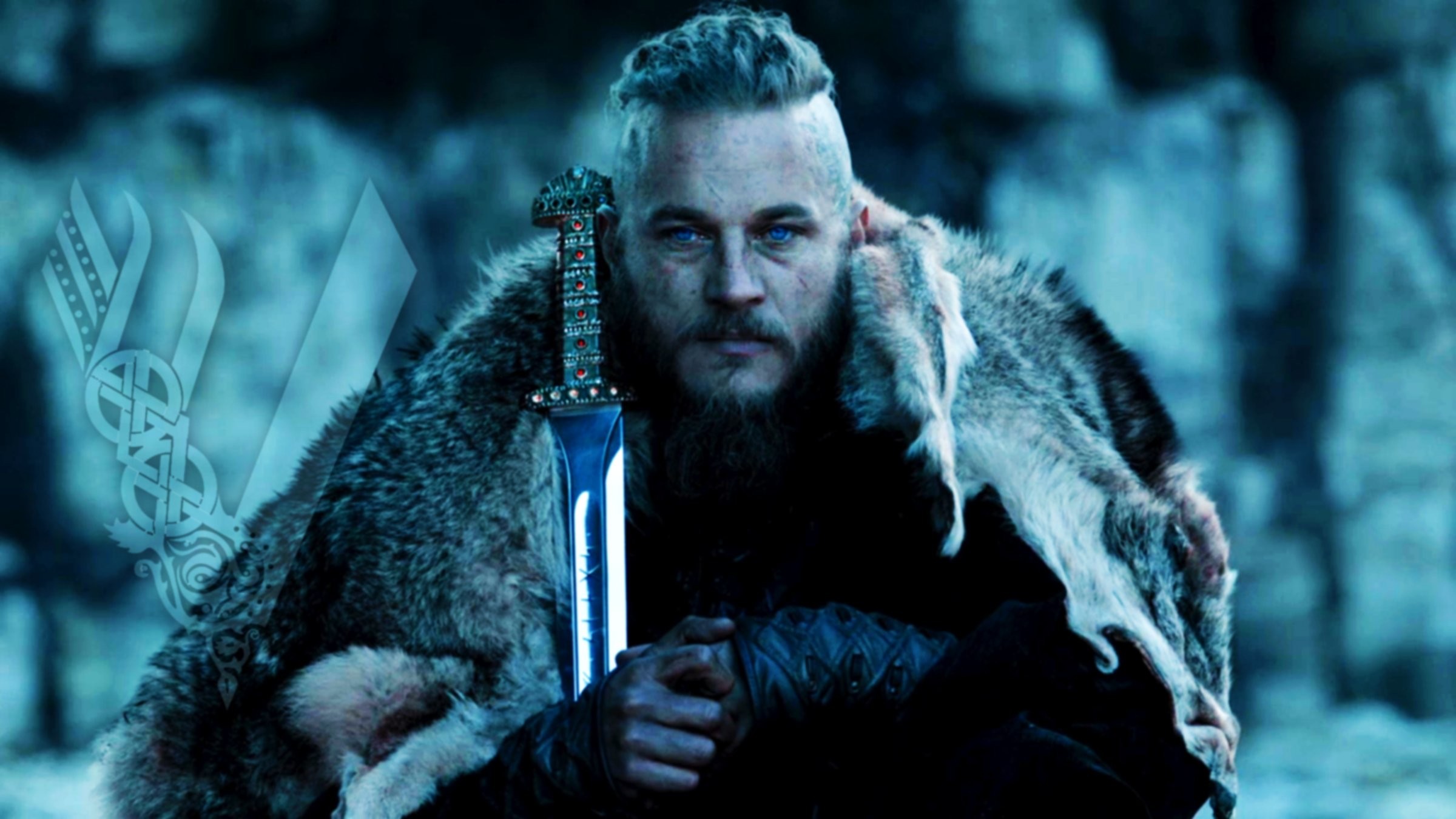 Ragnar Lothbrok, Travis Fimmel, Vikings, Spada, Pelliccia, Full HD, sfondo desktop