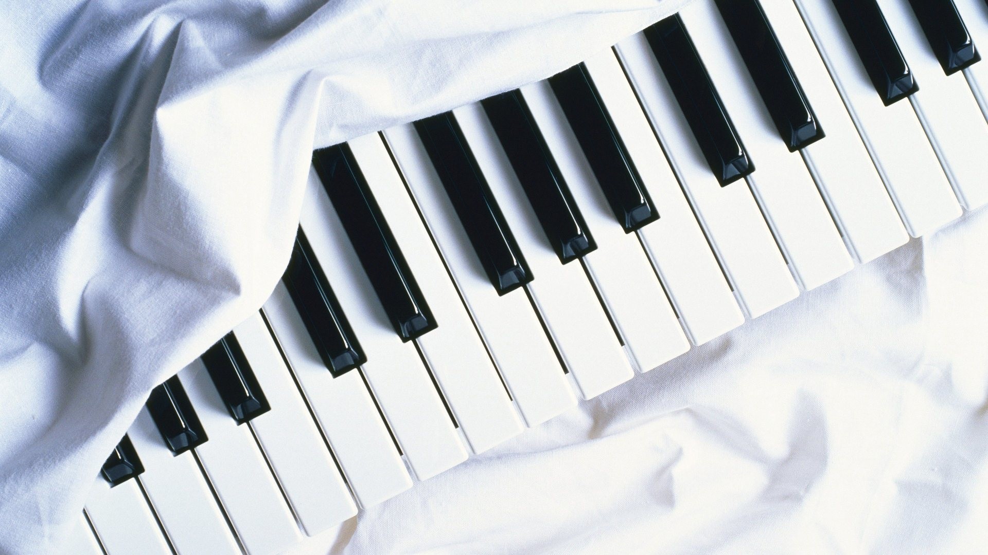 Tasti del pianoforte, Lenzuolo bianco, Minimalista, Full HD, sfondo Windows 11