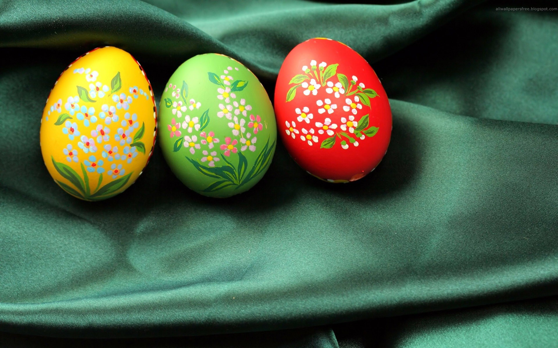 Uova di Pasqua, Uova dipinte, Motivo floreale, Raso verde, 16:10 Full HD, sfondo widescreen