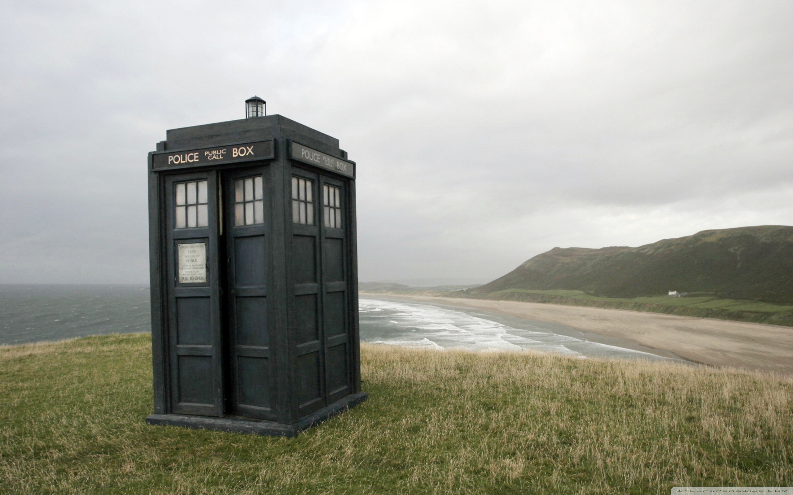 TARDIS, Doctor Who, Costa, Spiaggia, 2K 1600p, sfondo desktop
