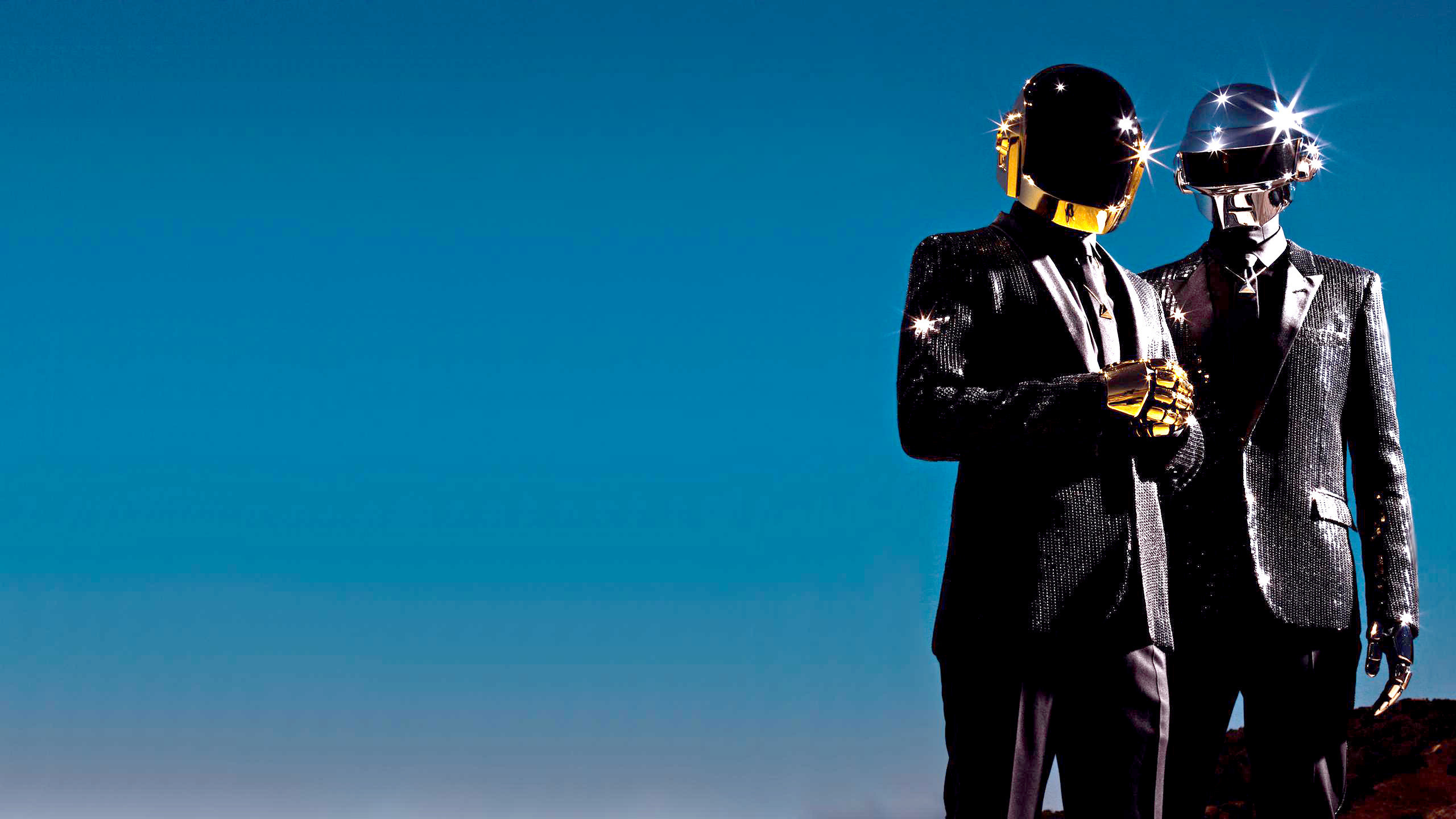 Daft Punk, Thomas Bangalter, Guy-Manuel de Homem-Christo, Cielo azzurro, Caschi, sfondo 2K