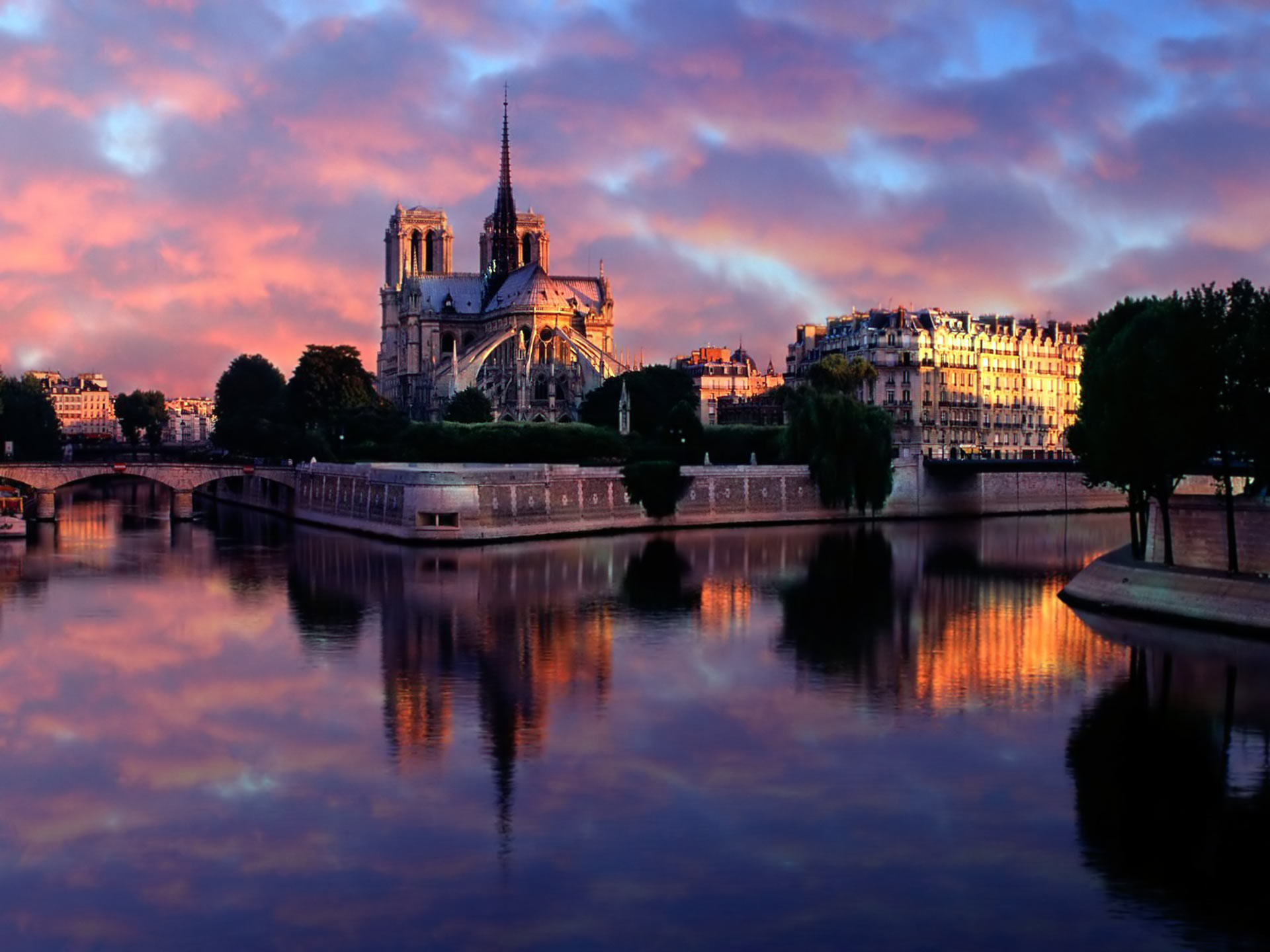 Cattedrale di Notre-Dame, Île de la Cité, Senna, Parigi, Tramonto, Riflessi, sfondo Full HD
