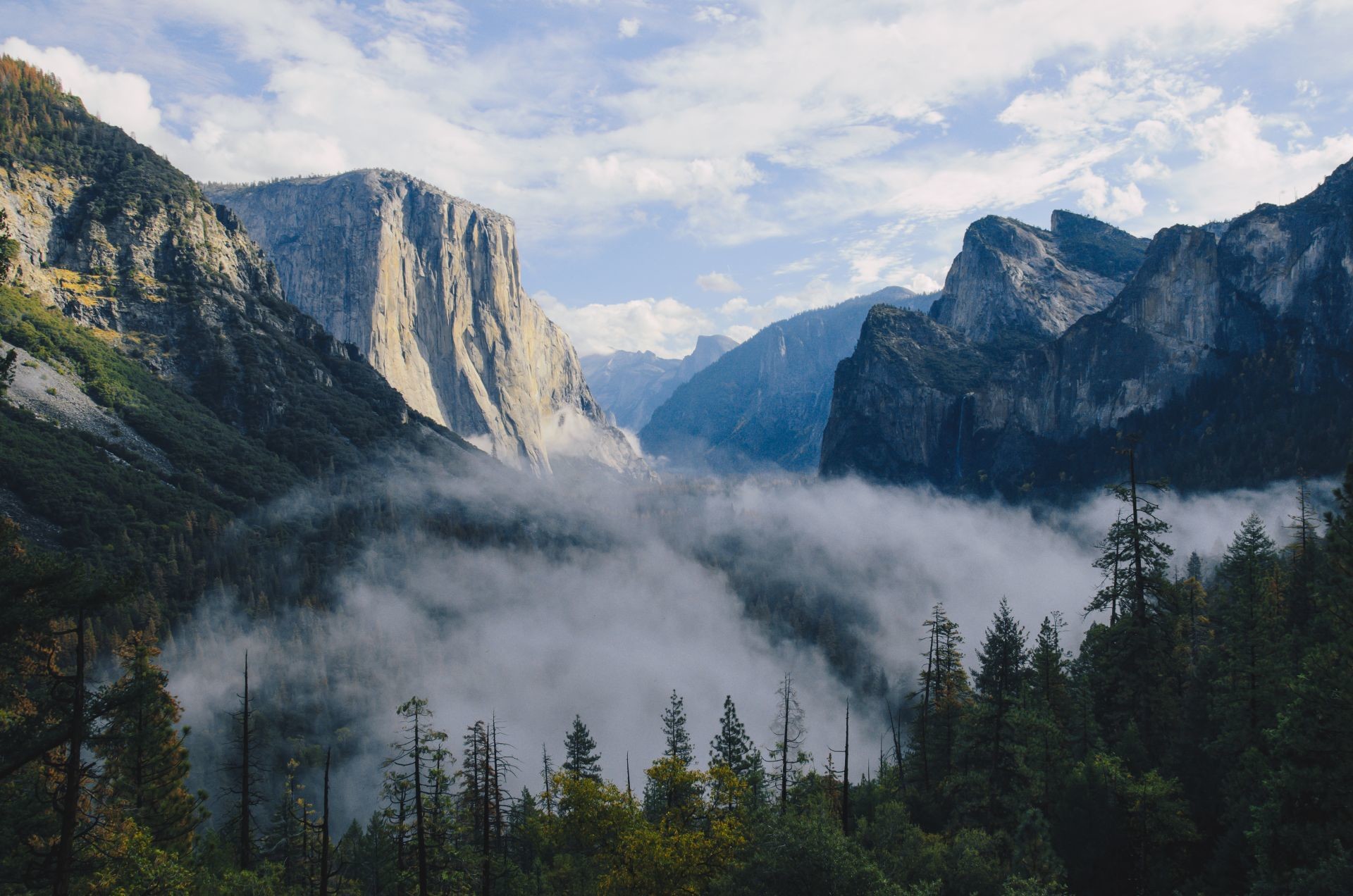 Yosemite Valley, El Capitan, Parco nazionale di Yosemite, Nebbia, sfondo Full HD per PC