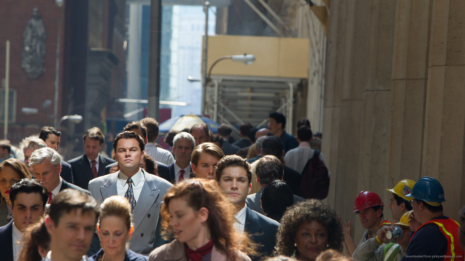 Leonardo DiCaprio, The Wolf of Wall Street, Folla, Strada, Full HD, sfondo Windows 11
