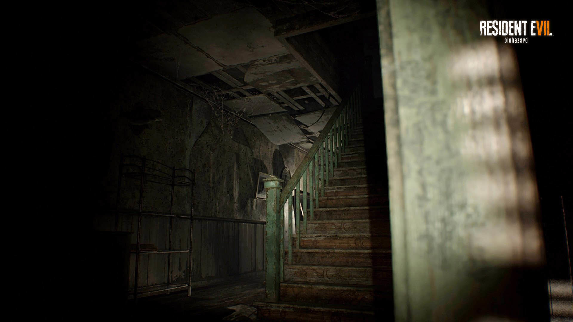 Resident Evil 7: Biohazard, Scale, Interno abbandonato, Logo, Horror, sfondo widescreen Full HD