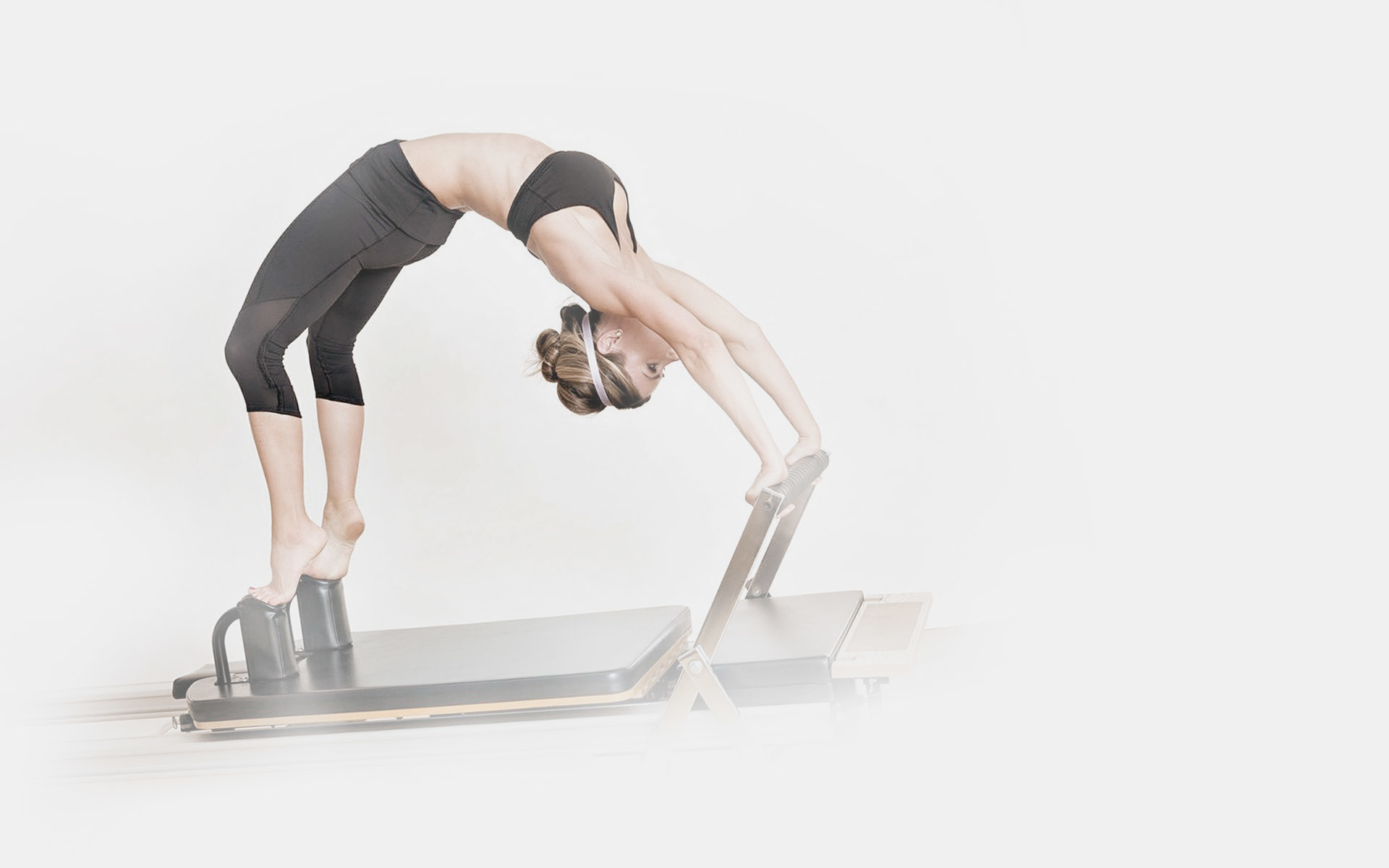 Pilates, Ponte, Wunda Chair, Sfondo bianco, 16:10 Full HD, wallpaper widescreen