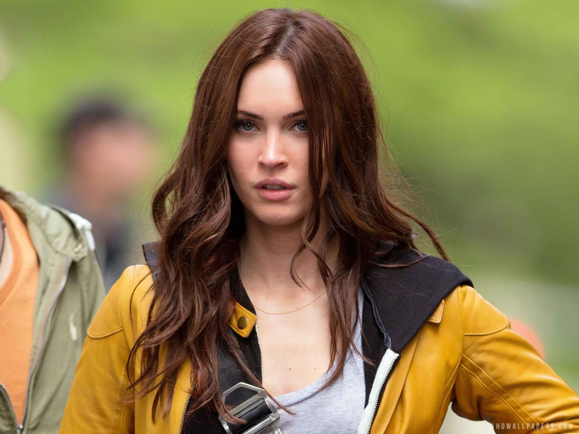 Megan Fox, Teenage Mutant Ninja Turtles, April O'Neil, Giacca gialla, schermata Home iPad