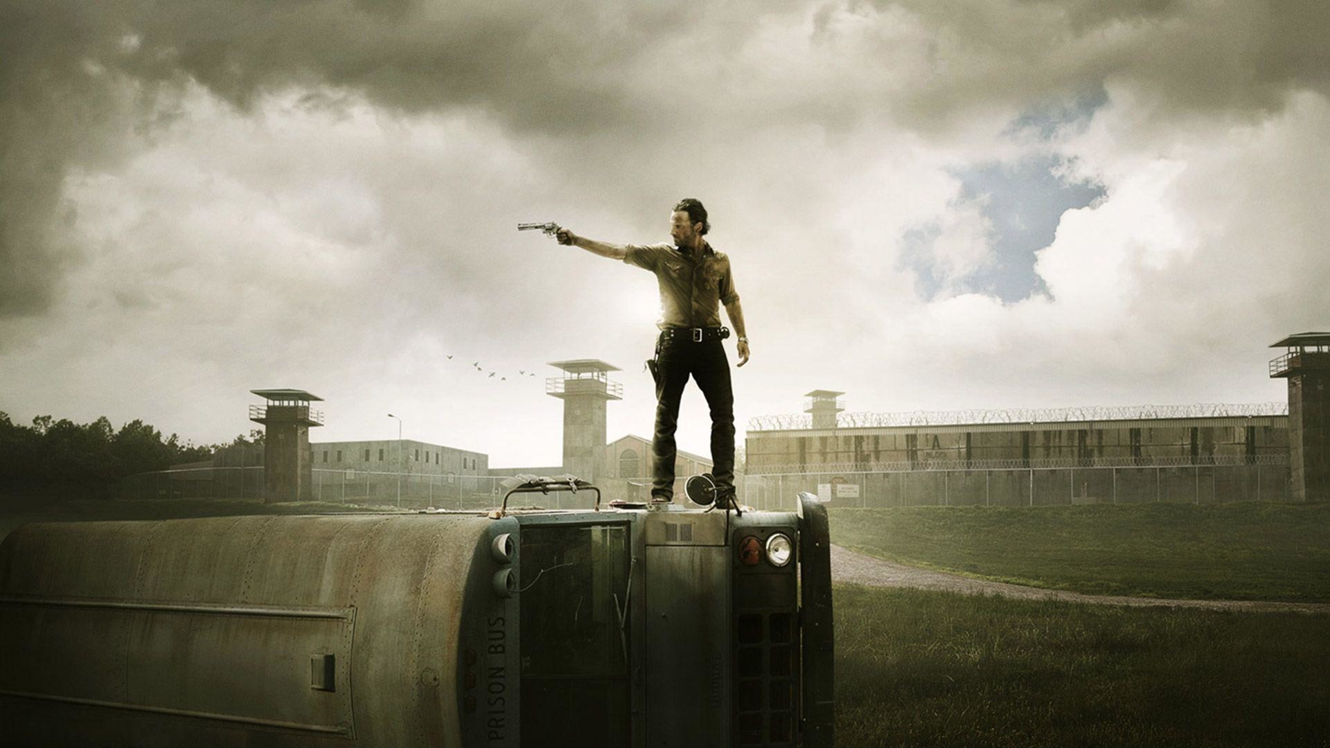 The Walking Dead, Rick Grimes, Prigione, Pistola, Cielo nuvoloso, sfondo desktop Full HD
