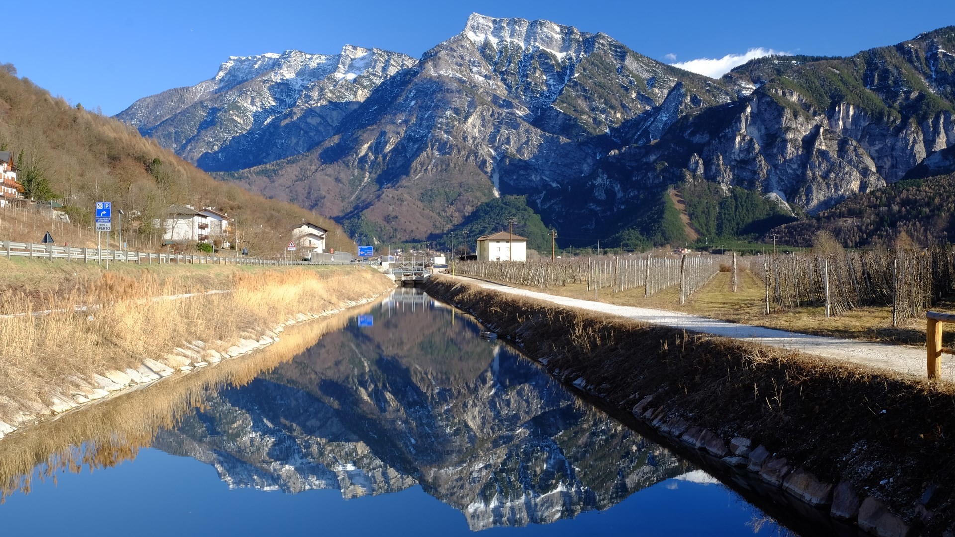 Canale, Montagne, Riflesso, Cielo blu, Full HD, sfondo per PC