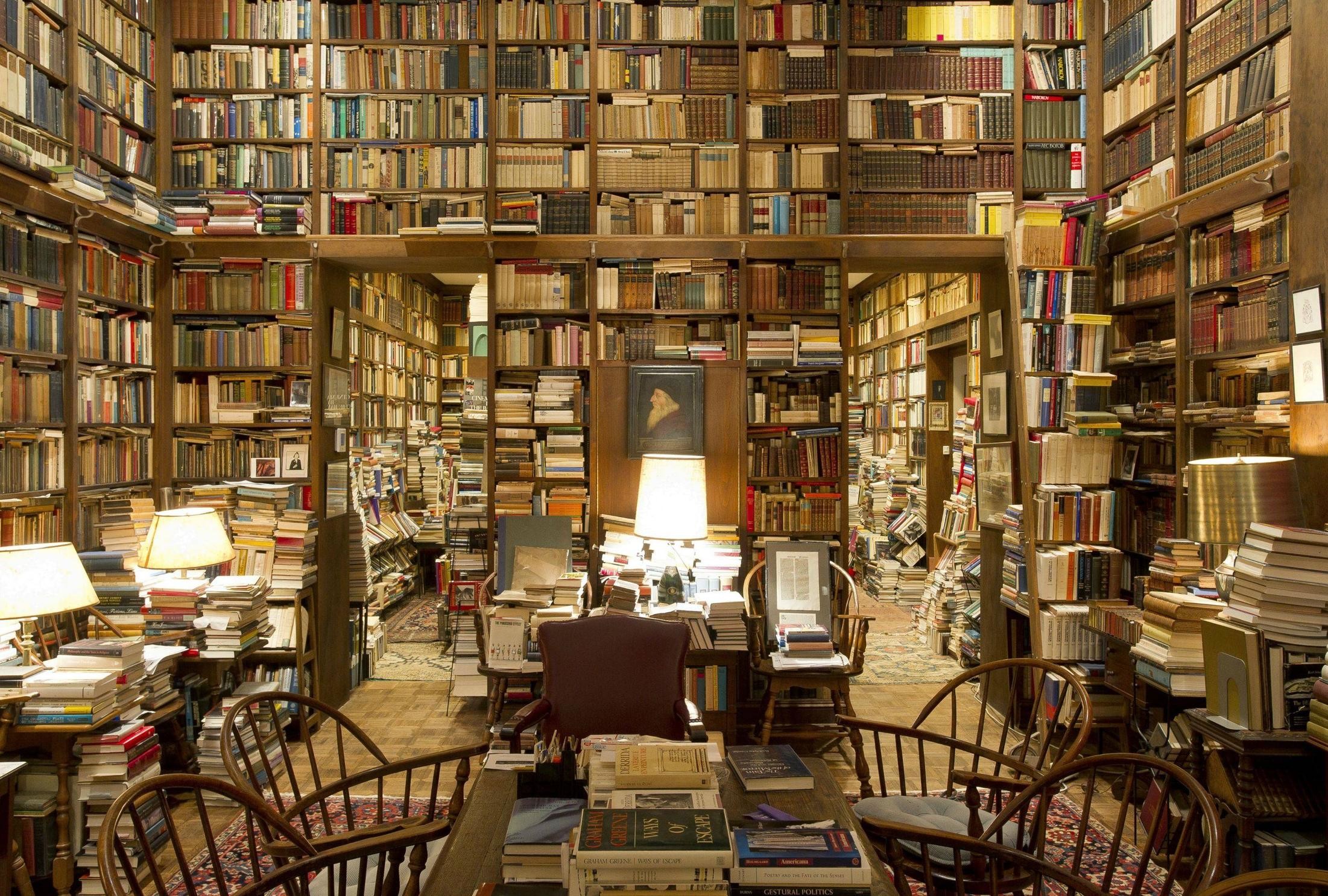 Biblioteca privata, Libri accatastati, Scrivania, Lampade, Full HD, sfondo per portatile