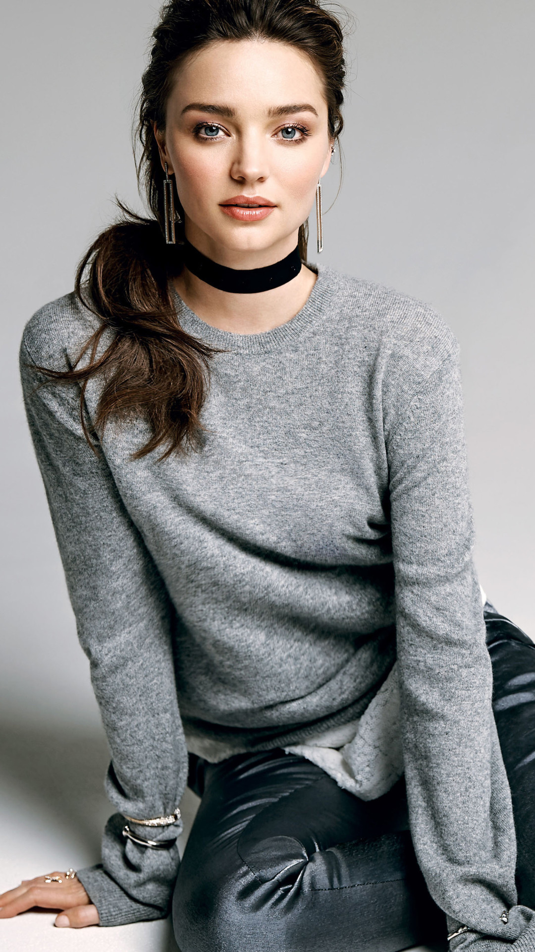 Miranda Kerr, Maglione grigio, Coda di cavallo, Servizio fotografico, sfondo per iPhone