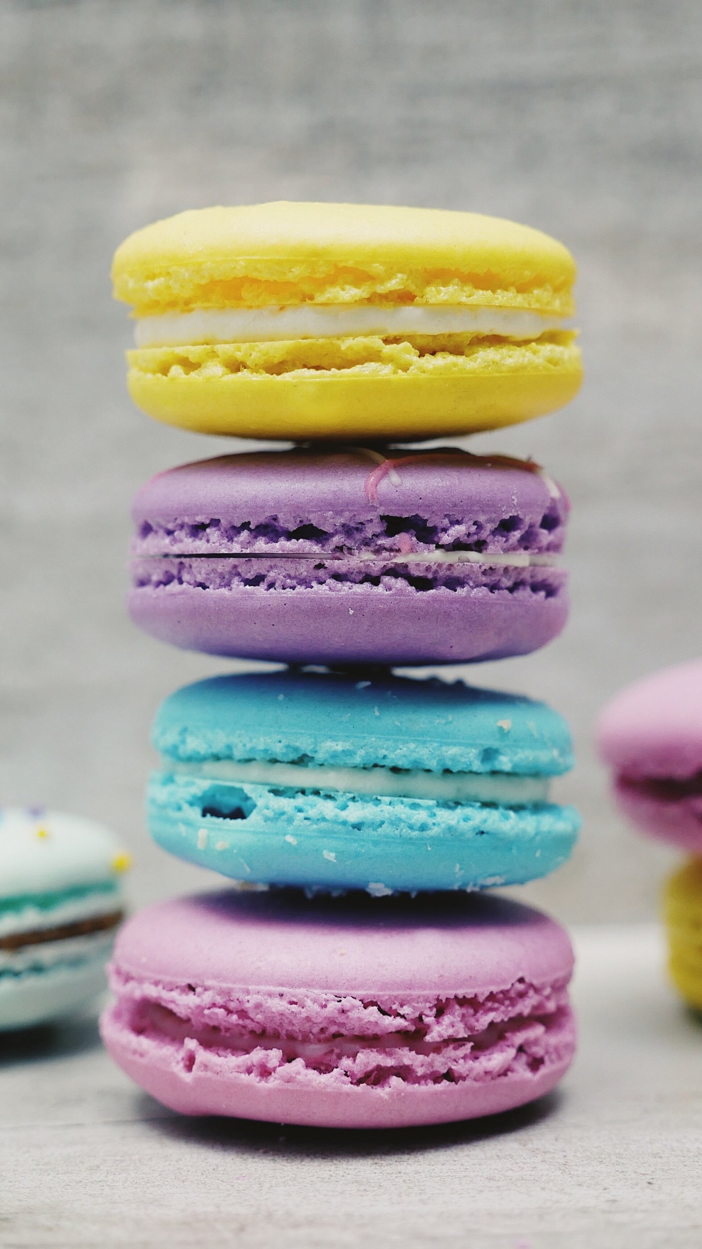 Macarons, Pila, Colori pastello, sfondo iPhone QHD+