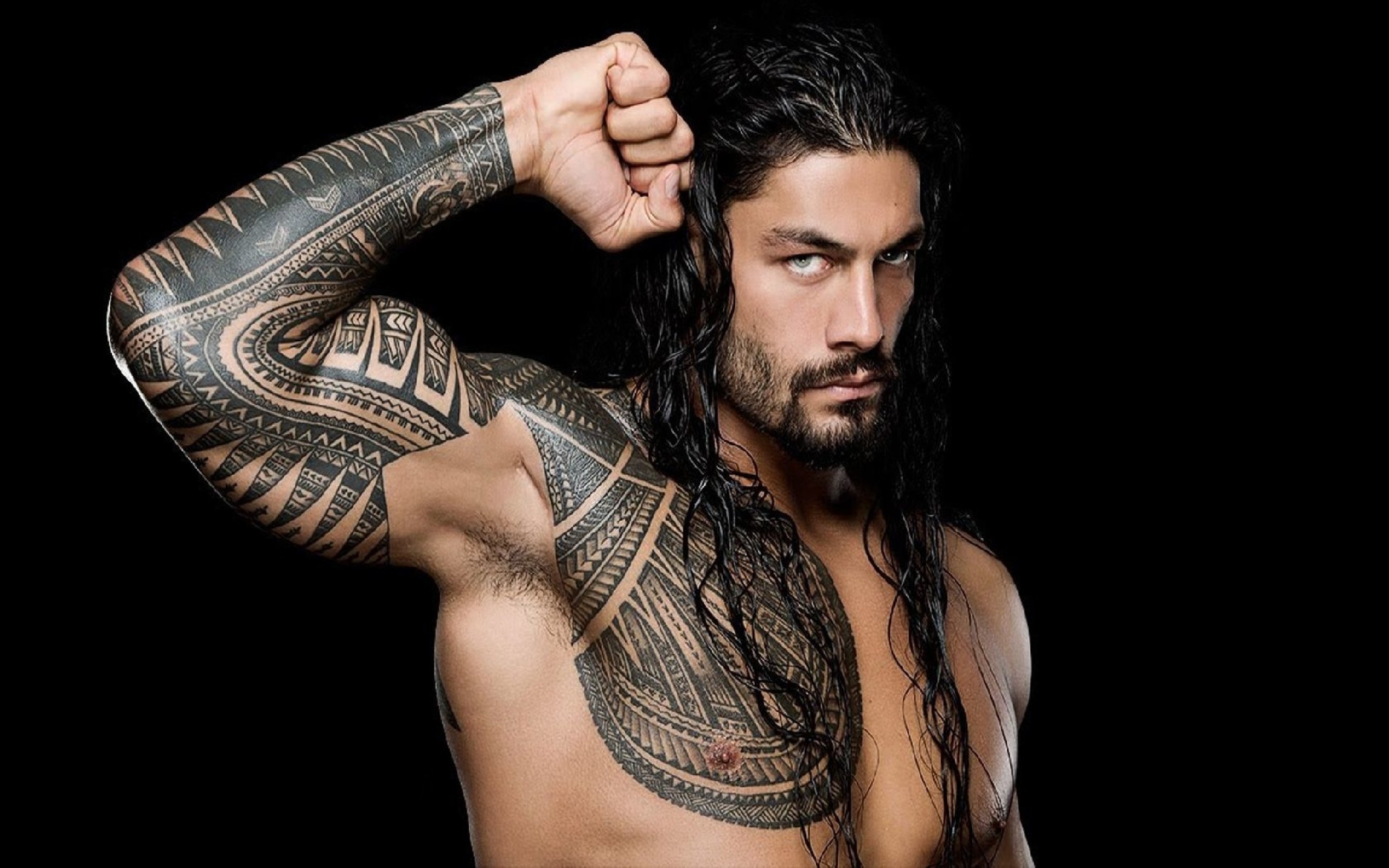 Roman Reigns, WWE, Tatuaggio tribale, Sfondo nero, 2K, wallpaper per portatile