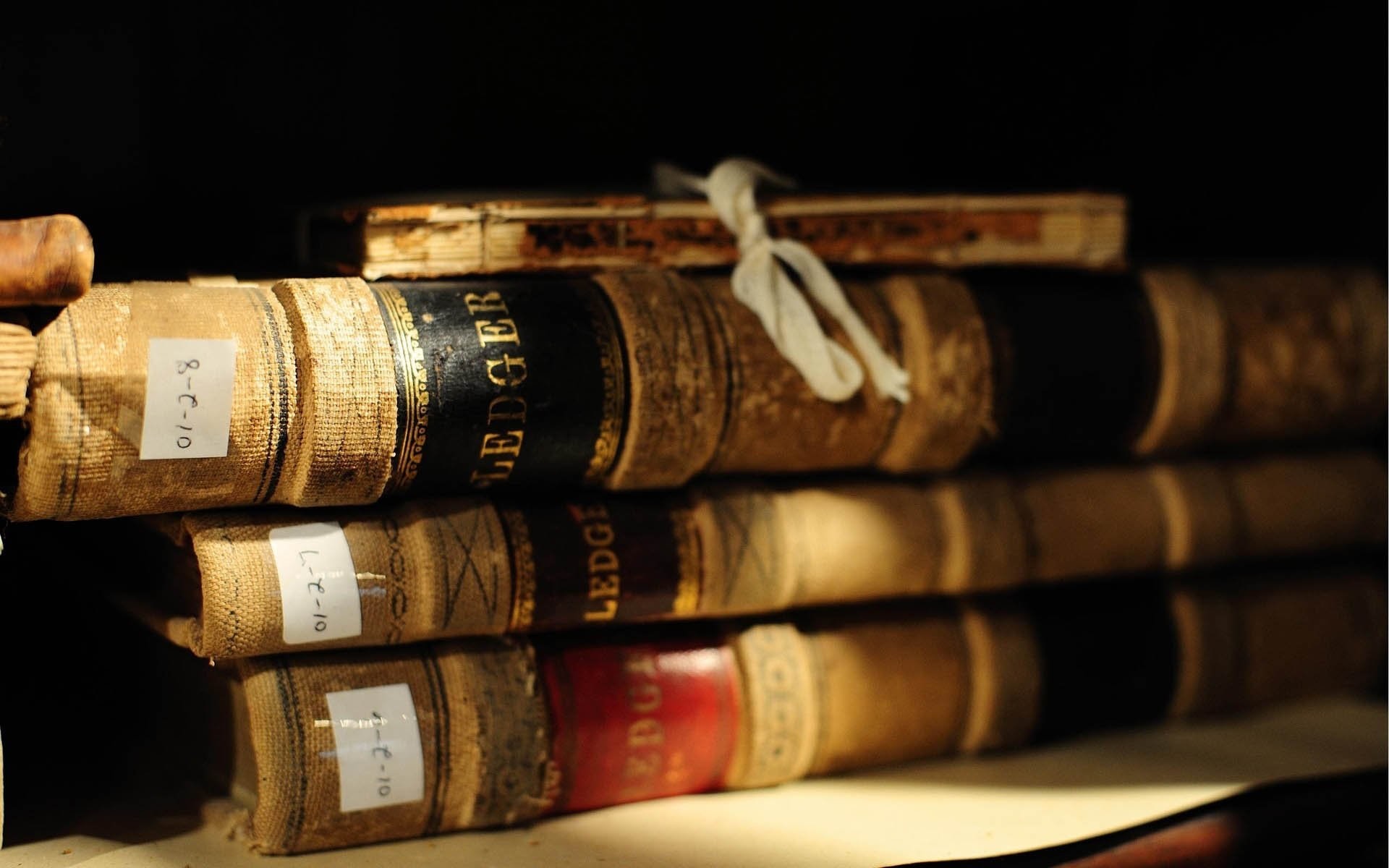Libri antichi, Registri, Rilegatura in pelle, 1920x1200, immagine di sfondo