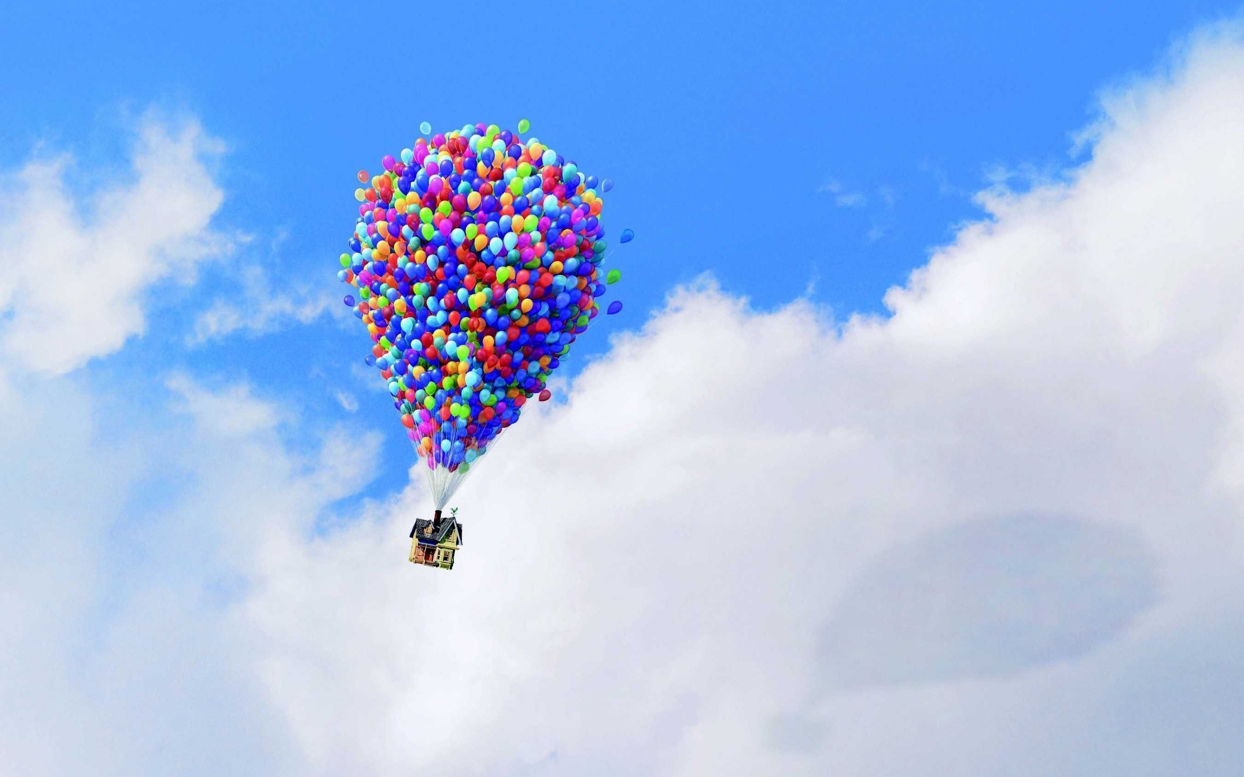 Up, Pixar, Casa volante, Palloncini, Nuvole, 2560x1600, immagine di sfondo
