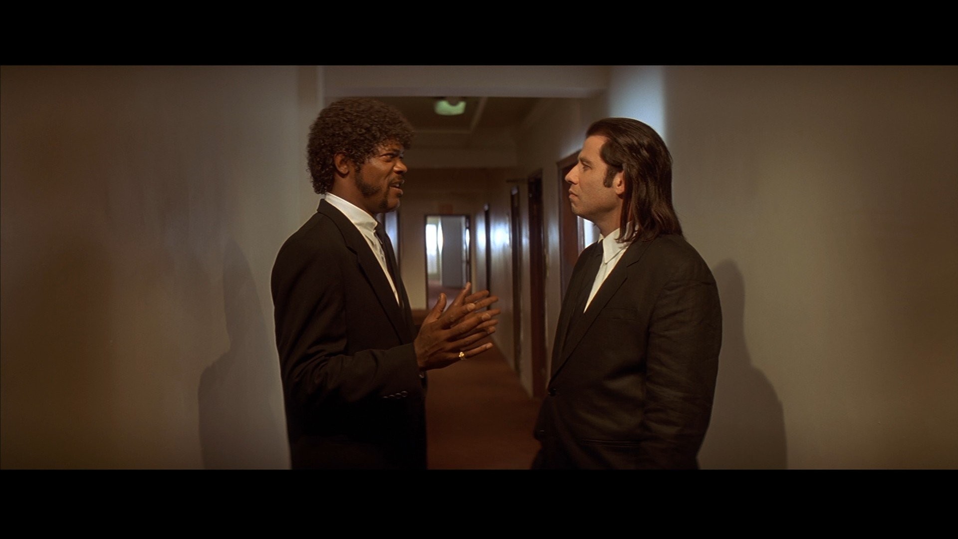 Jules Winnfield, Vincent Vega, Pulp Fiction, Corridoio, Full HD, sfondo Windows 11