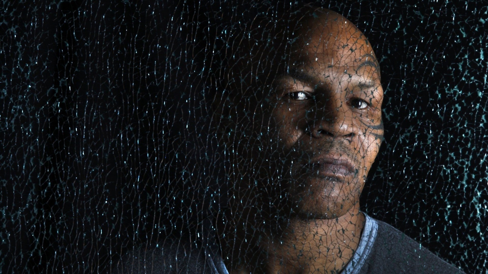 Mike Tyson, Tatuaggio sul viso, Primo piano, Vetro bagnato, Ritratto, sfondo 16:9 Full HD