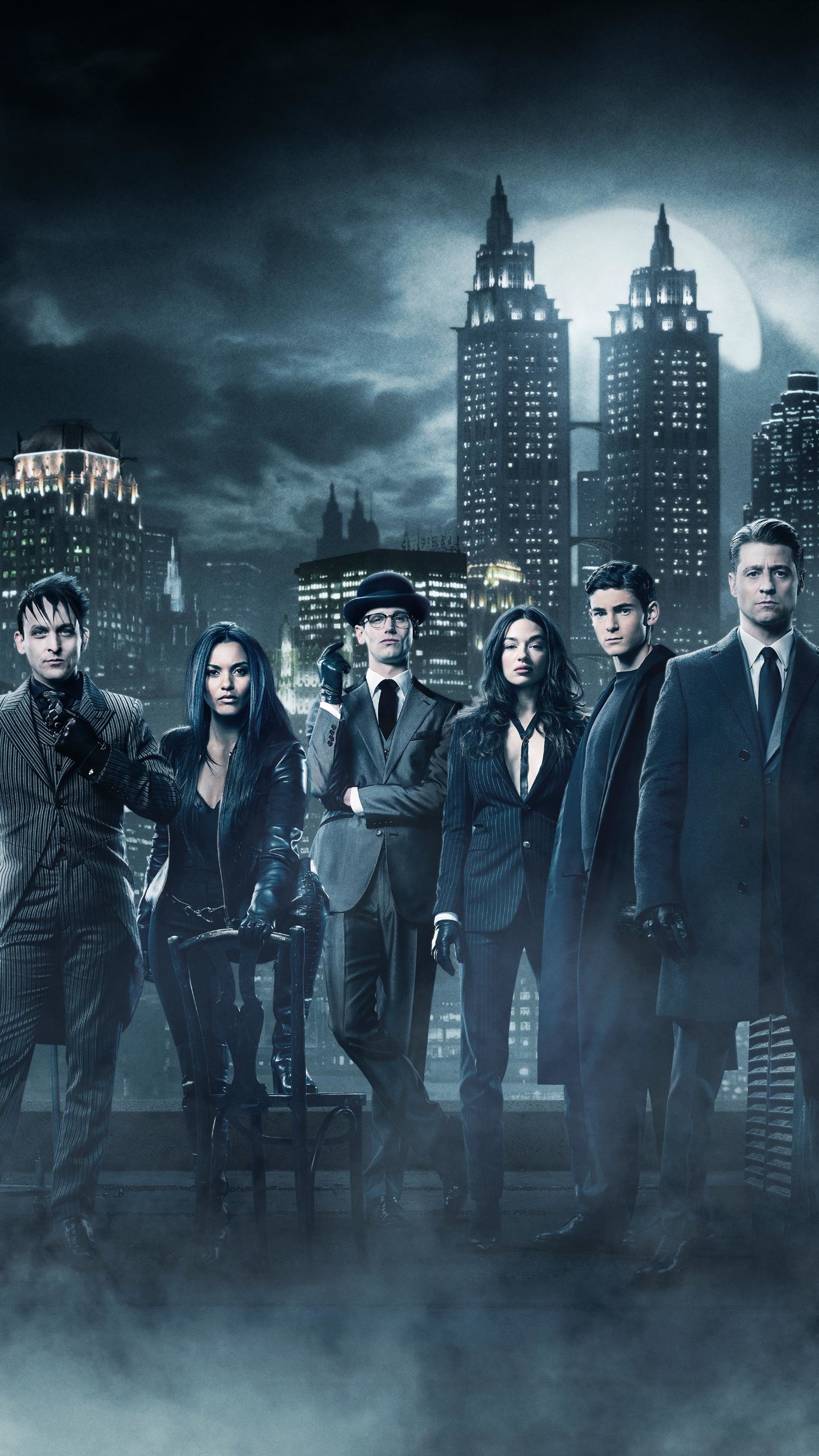 Gotham, Cast, Grattacieli, Nebbia, QHD+, sfondo per smartphone