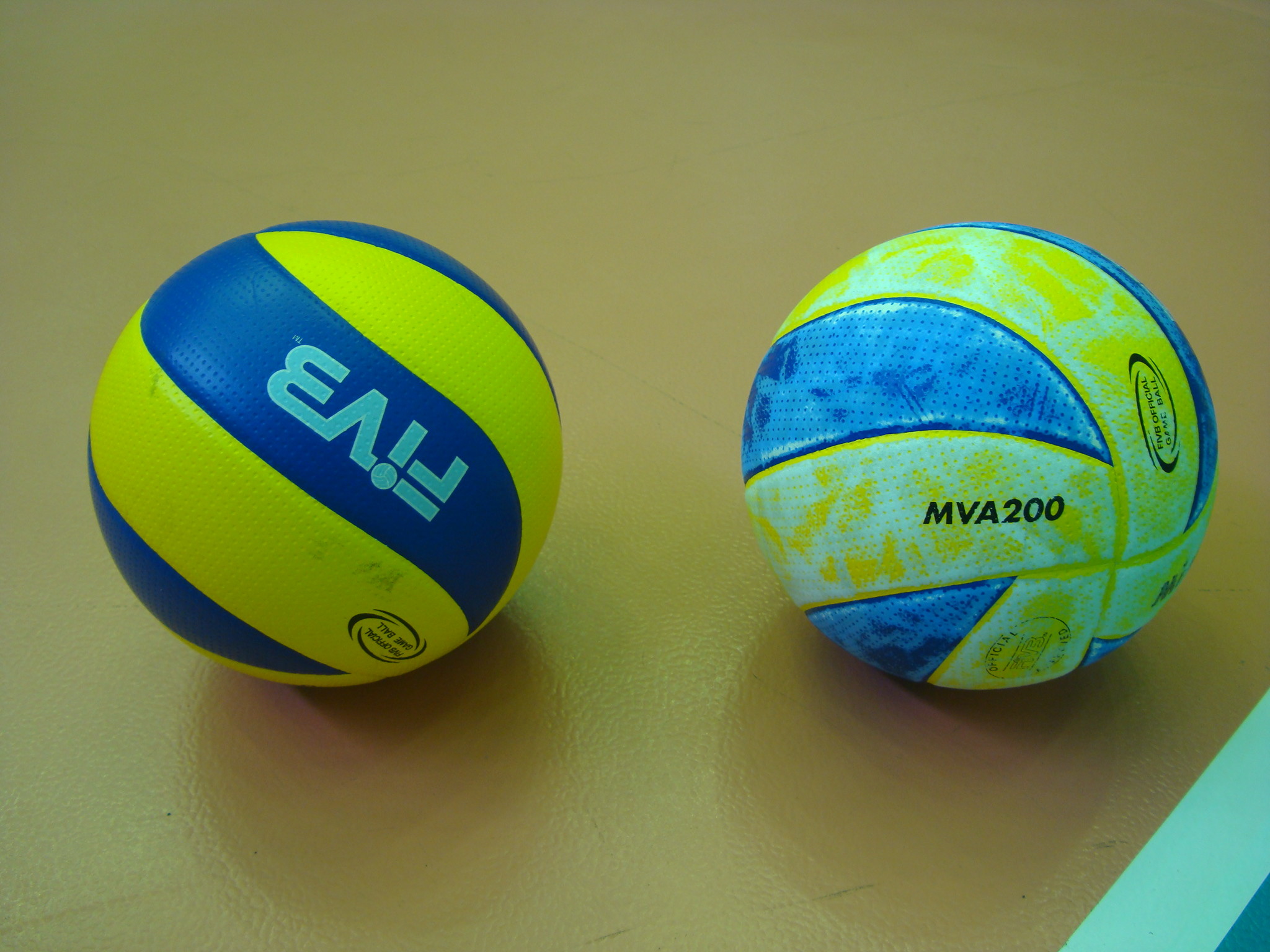 FIVB, Mikasa MVA200, Palloni da pallavolo, Giallo e blu, Full HD, schermata di blocco iPad