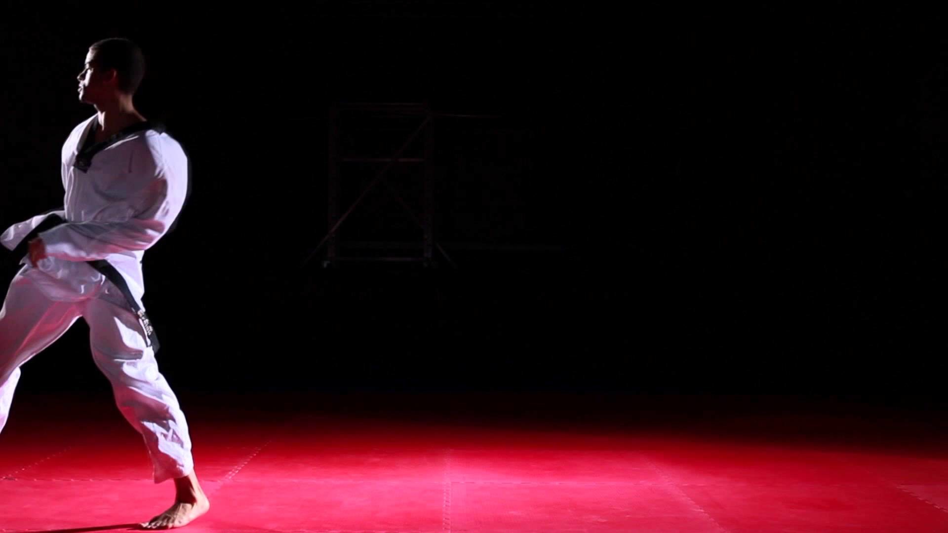 Taekwondo, Dobok, Cintura nera, Luce rossa, Sfondo nero, 16:9 Full HD, wallpaper widescreen