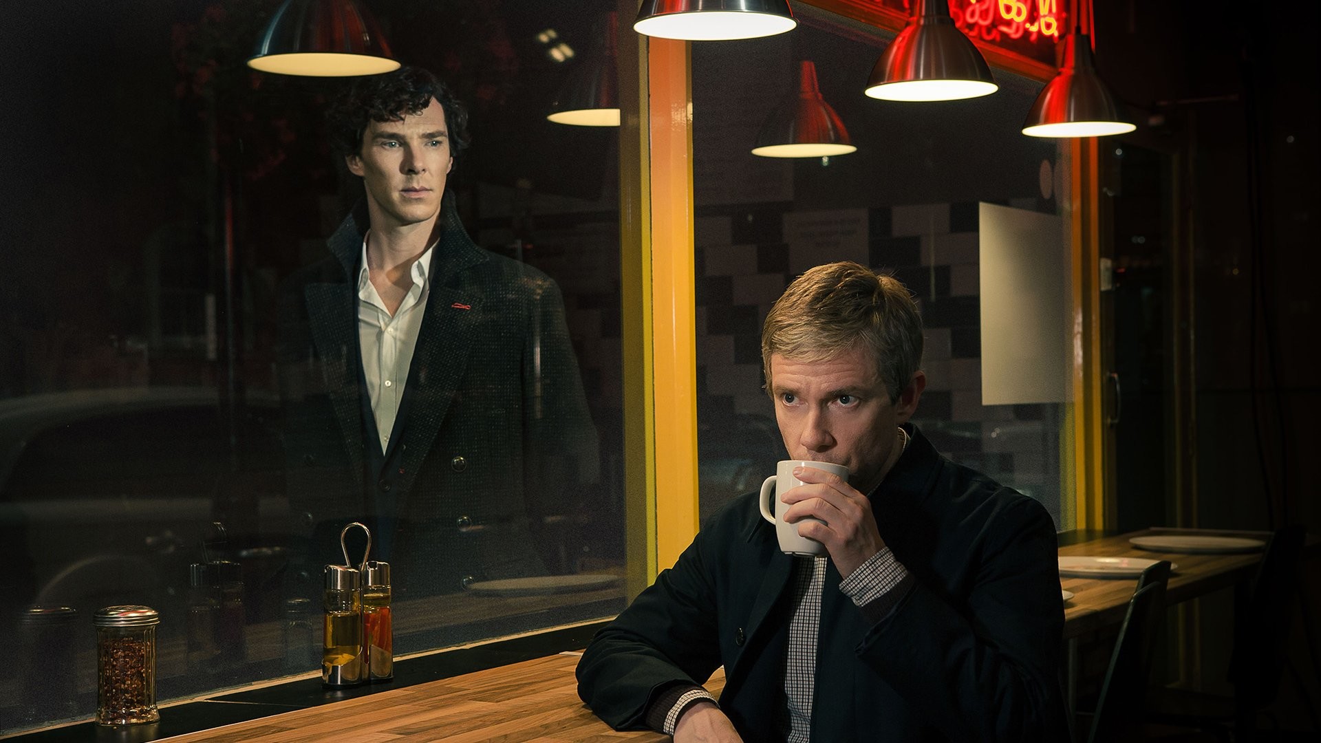 Sherlock, Benedict Cumberbatch, Martin Freeman, Sherlock Holmes, John Watson, Caffè, Notte, sfondo 1080p
