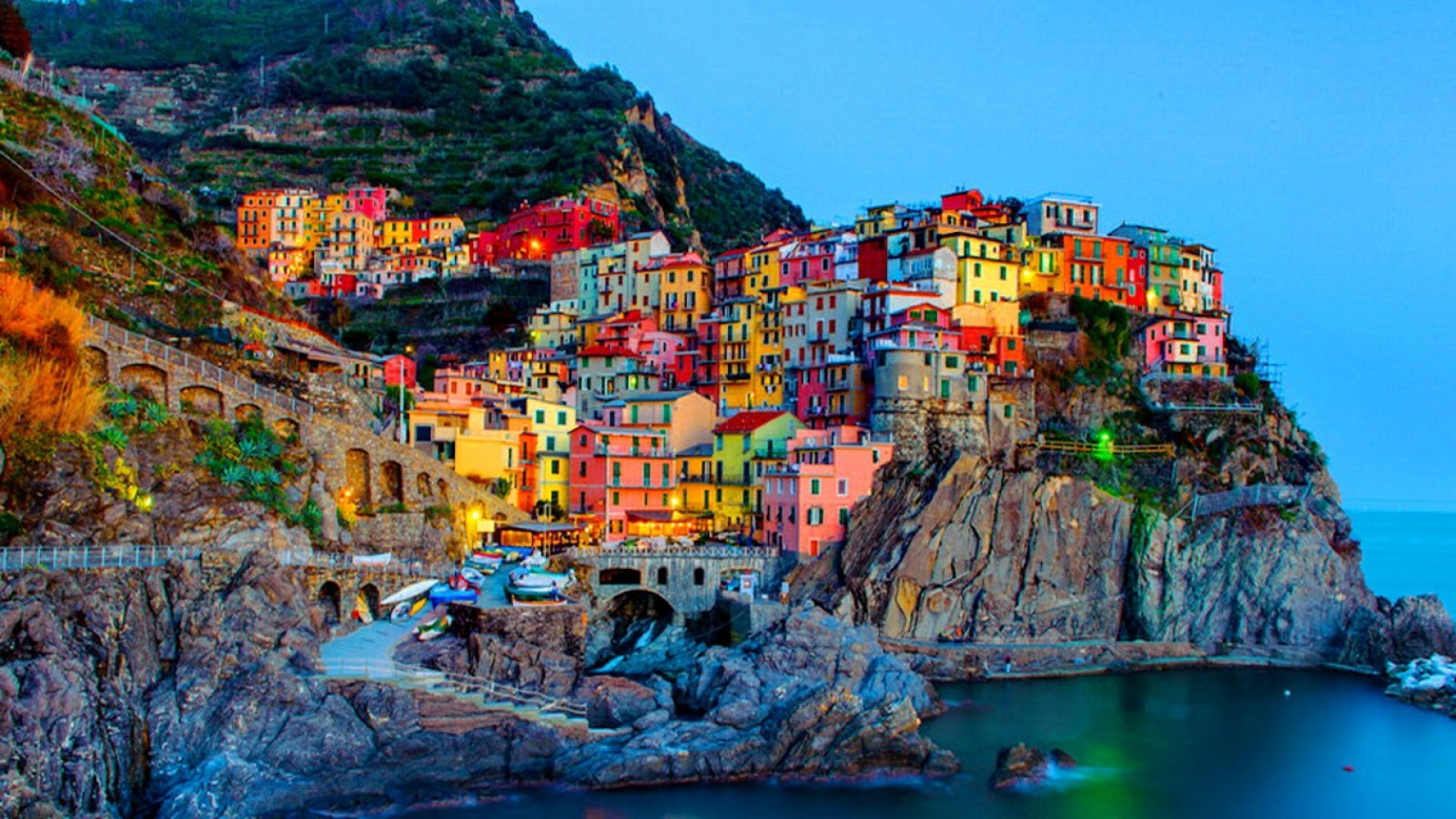 Manarola, Cinque Terre, Liguria, Case colorate, Scogliera, 1920x1080, sfondo per PC
