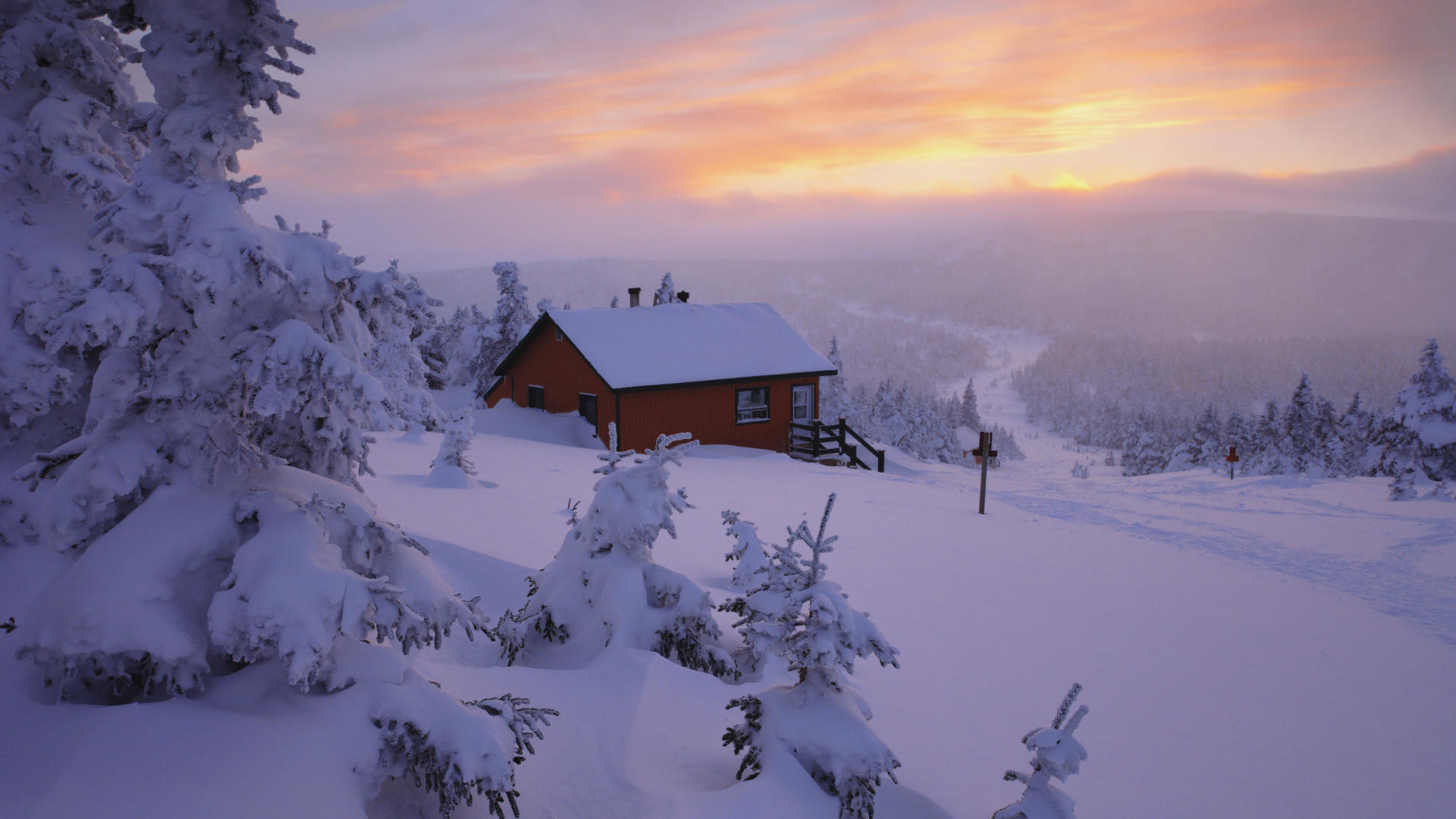 Baita rossa, Tramonto, Abeti innevati, Montagna, Full HD, wallpaper per PC