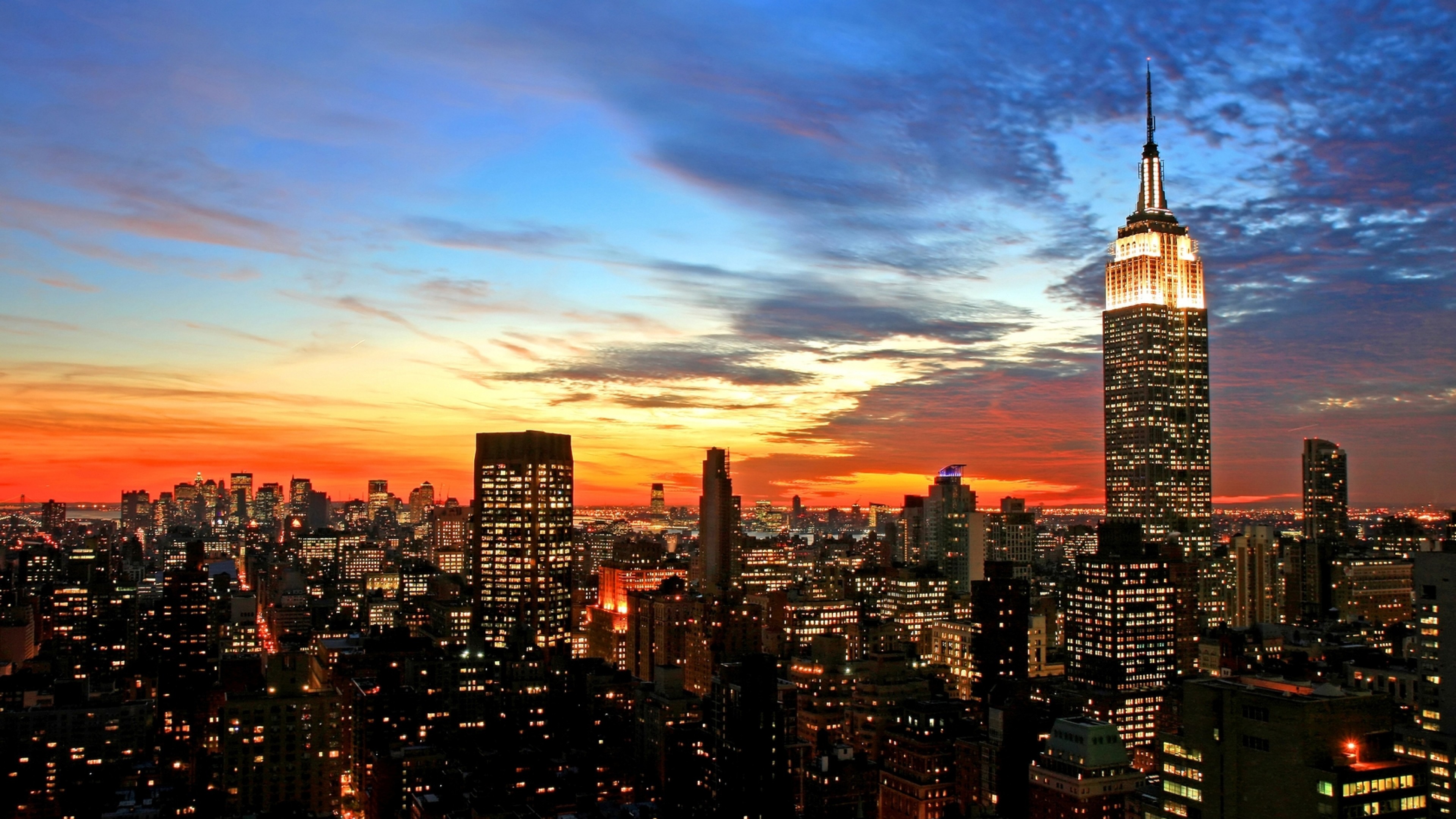 Empire State Building, Manhattan, Tramonto, Notte, 4K, sfondo Windows 11