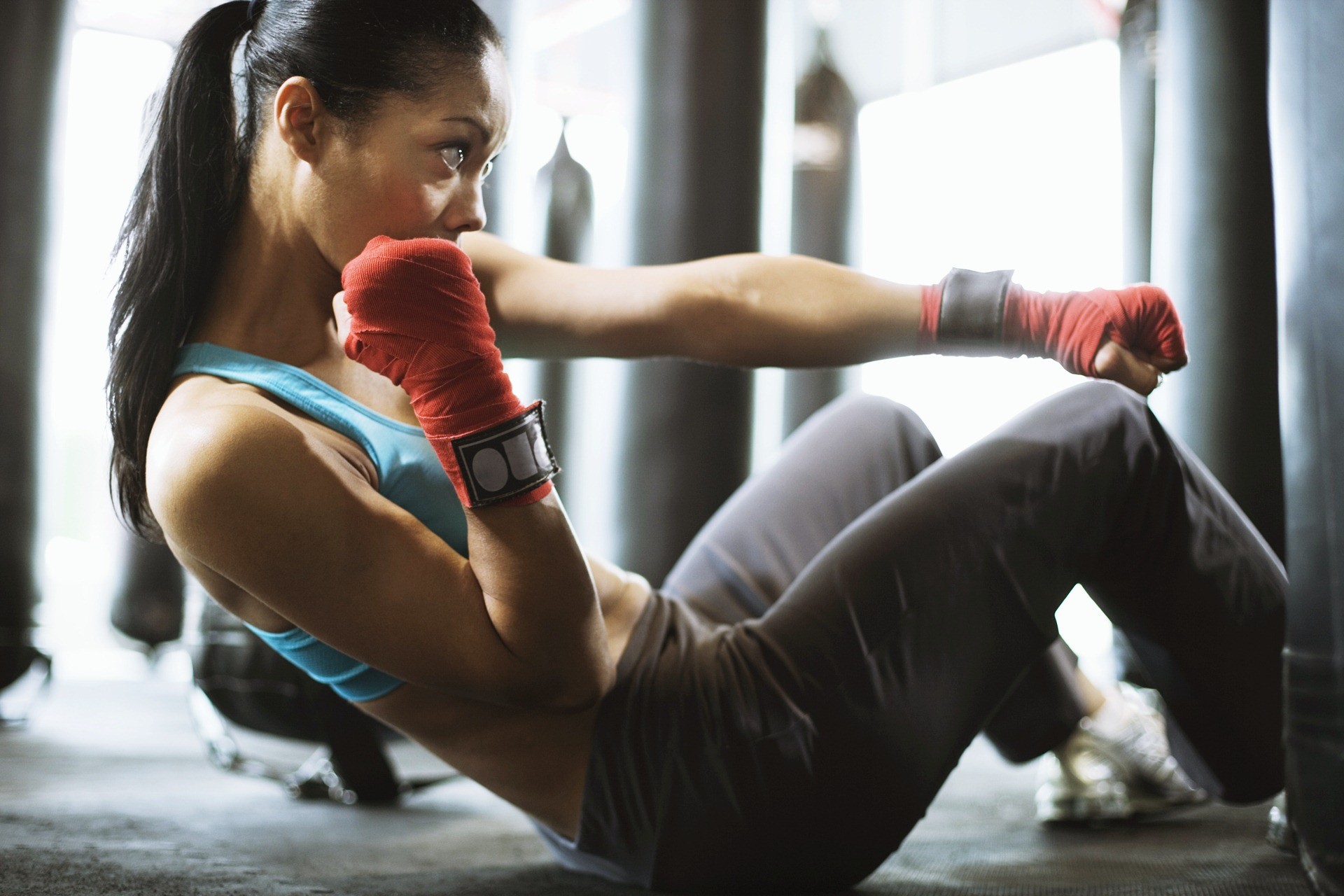 Kickboxing, Fasce da boxe, Addominali, Palestra, Full HD, sfondo Windows 11