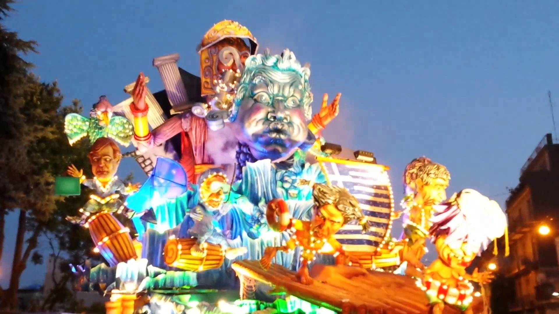 Carnevale di Viareggio, Carro allegorico, Luci, Sera, Full HD, sfondo desktop