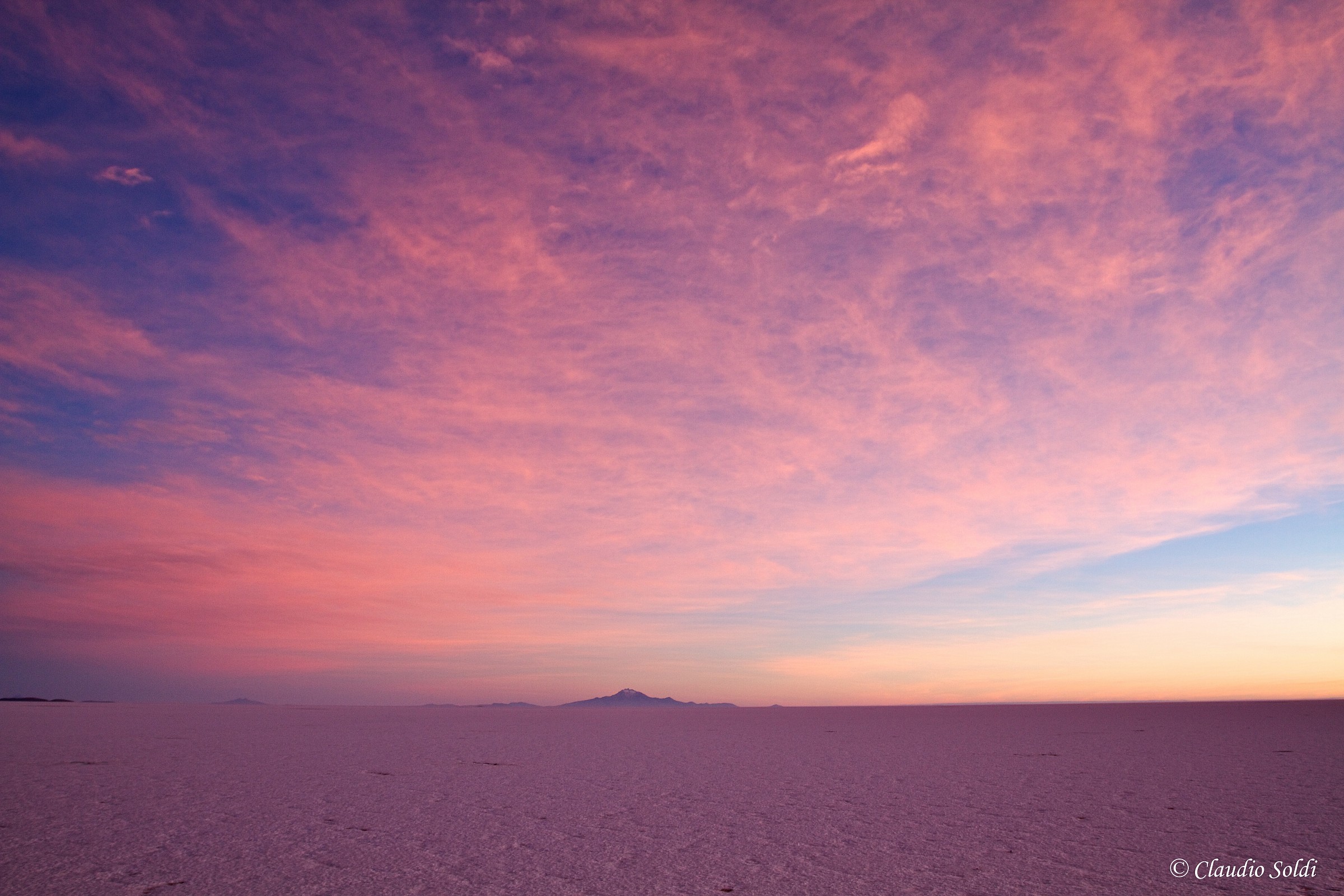 Salar de Uyuni, Tramonto, Cielo rosa, Nuvole, Full HD, sfondo desktop