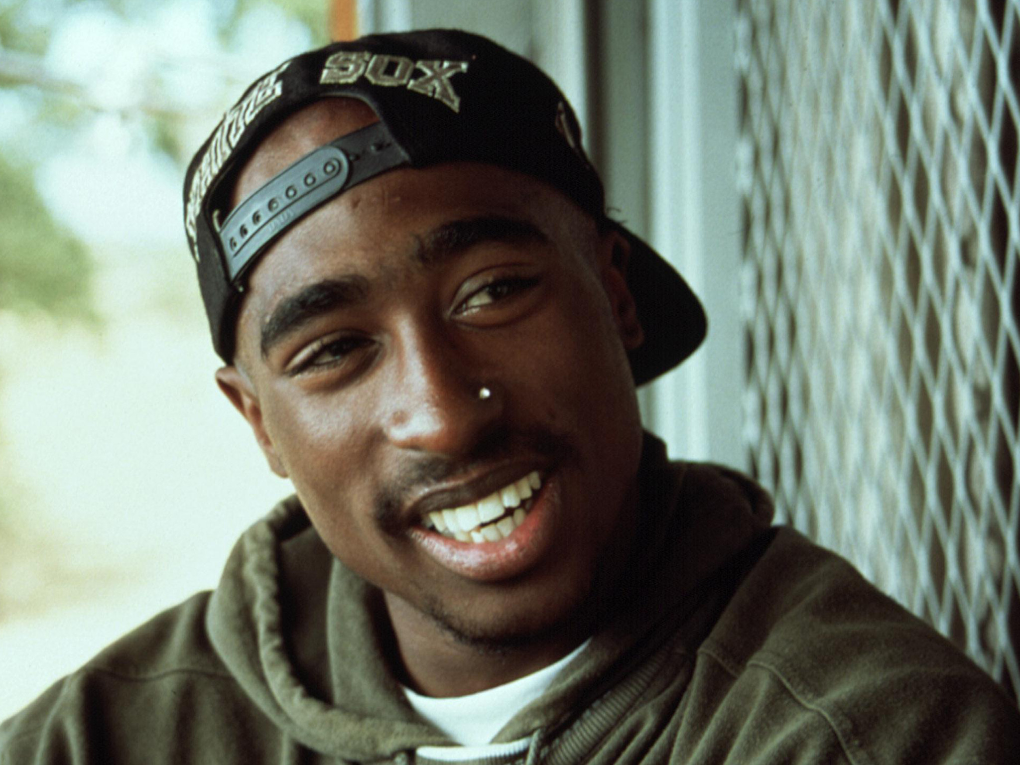 Tupac Shakur, Cappellino, Sorriso, Ritratto, Full HD, sfondo per iPad e tablet