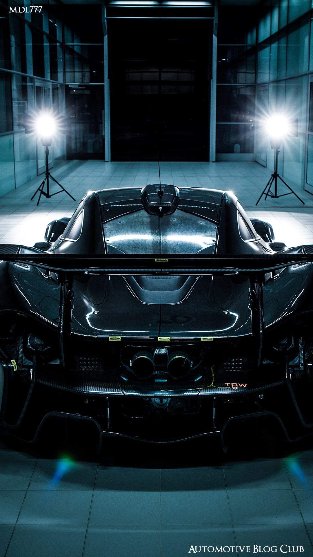 McLaren P1, Studio, Fari, Vista posteriore, Full HD, sfondo verticale per cellulare