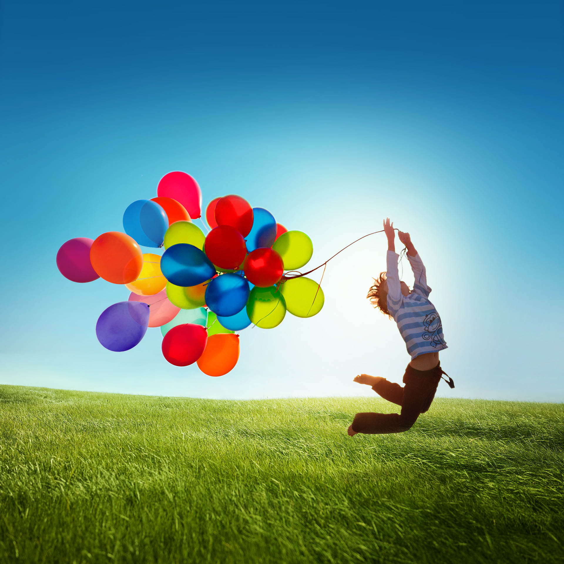 Samsung Galaxy S4, Palloncini, Bambino, Prato, Cielo blu, Full HD, wallpaper per tablet