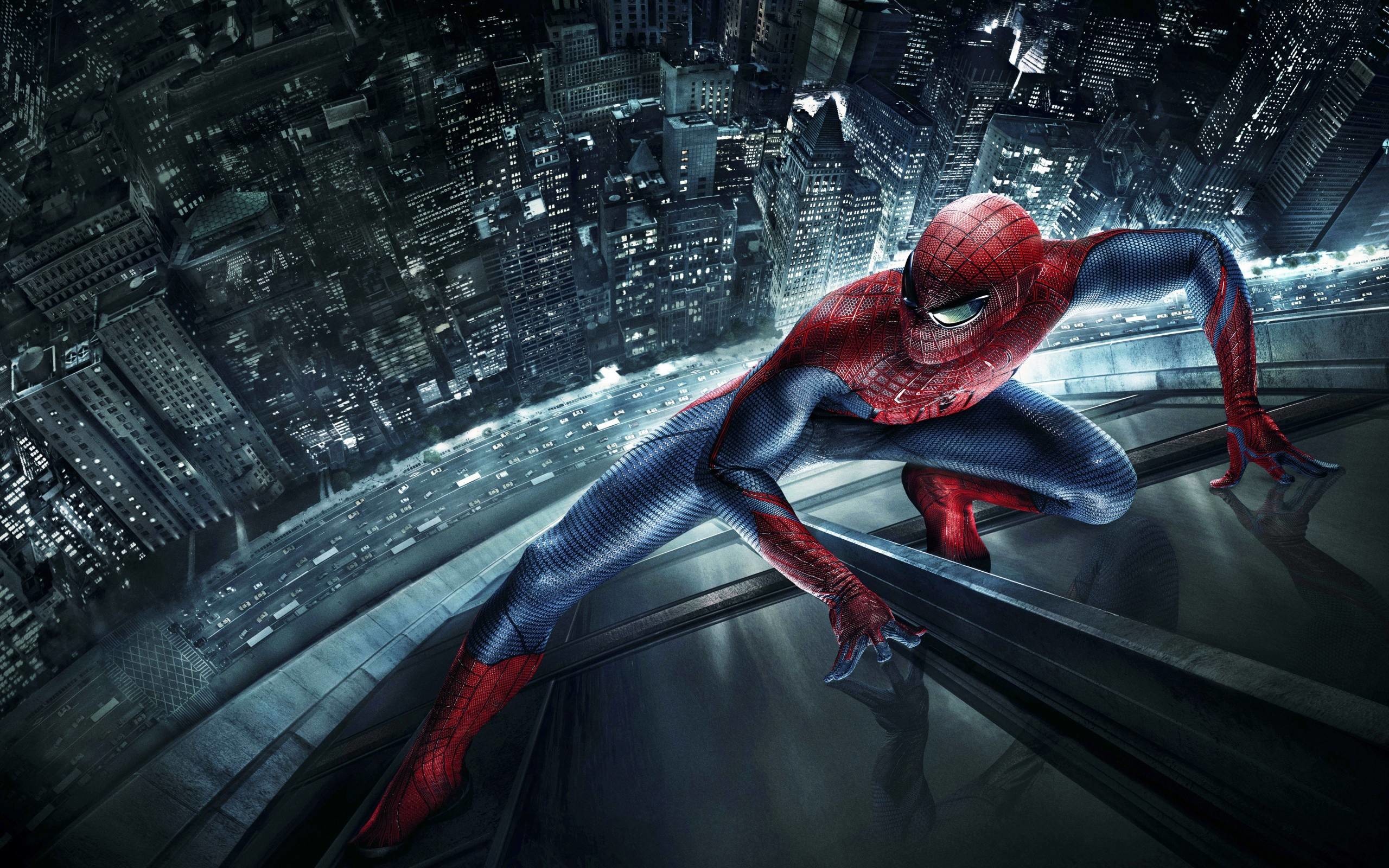 Spider-Man, The Amazing Spider-Man, Grattacielo, Città di notte, sfondo 2K per portatile