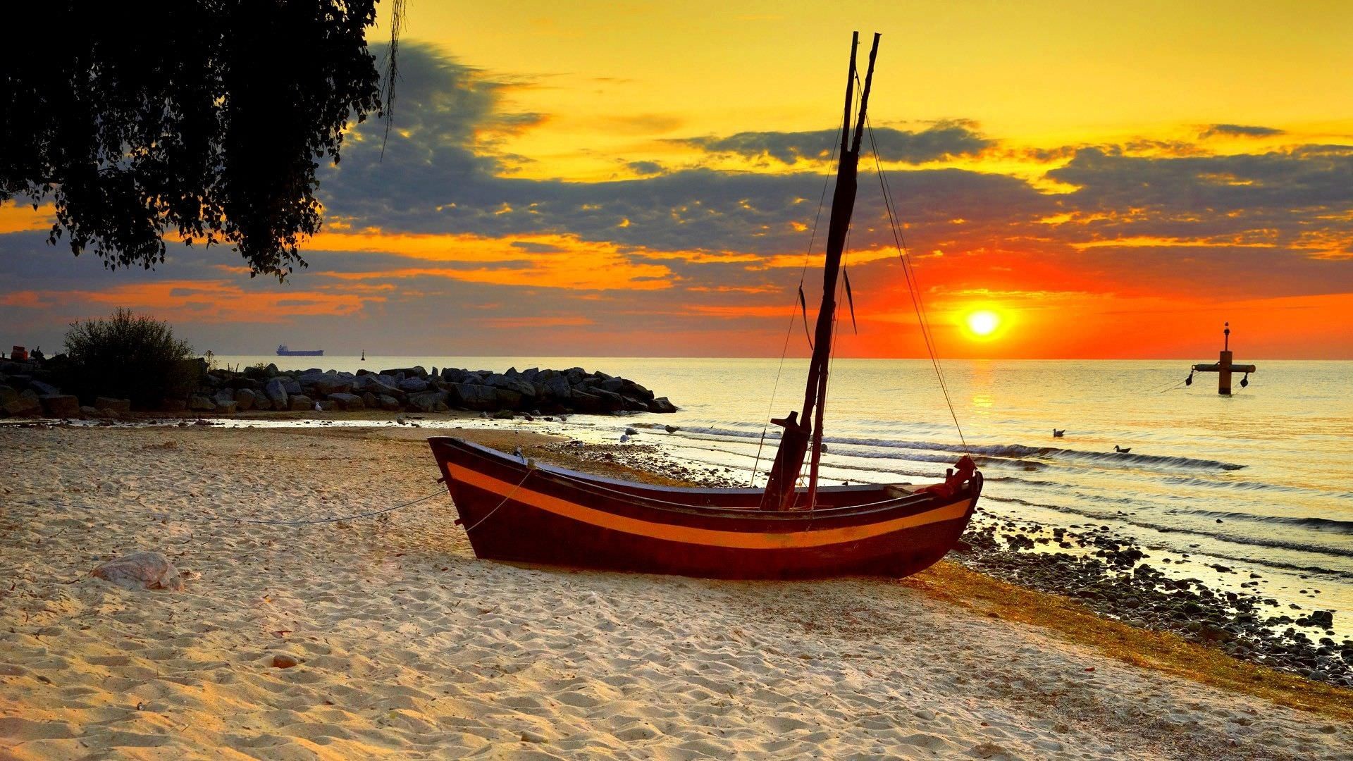 Barca, Spiaggia, Tramonto sul mare, Sole, Sabbia, 1920x1080, immagine di sfondo